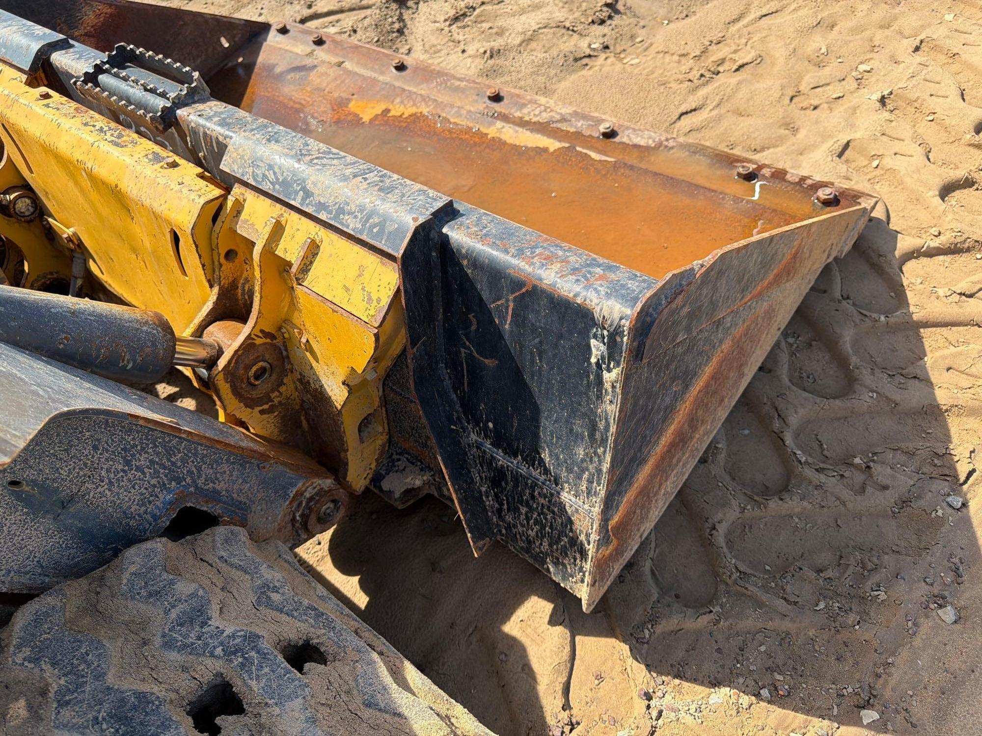 2019 John Deere 317G