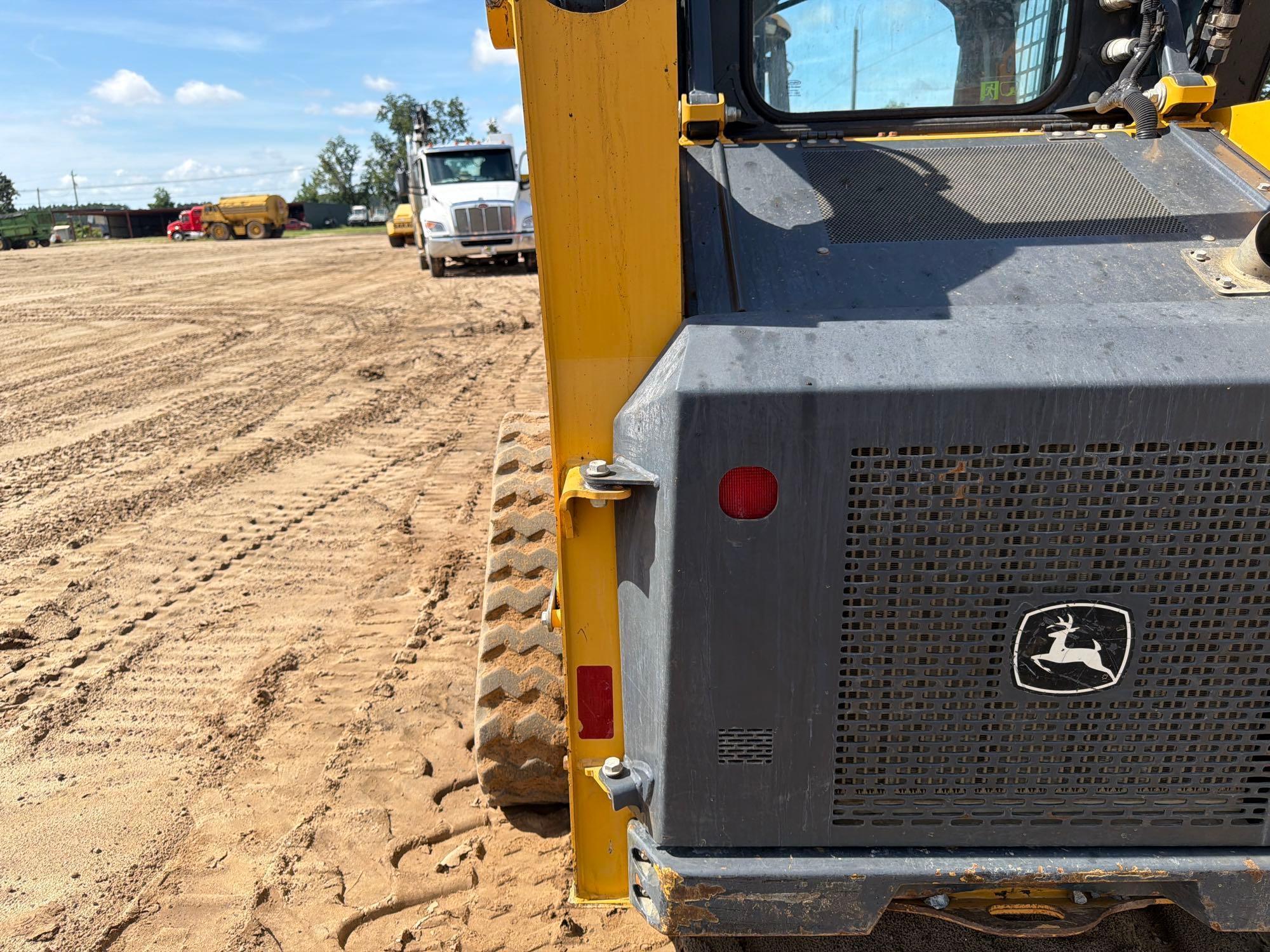 2019 John Deere 317G