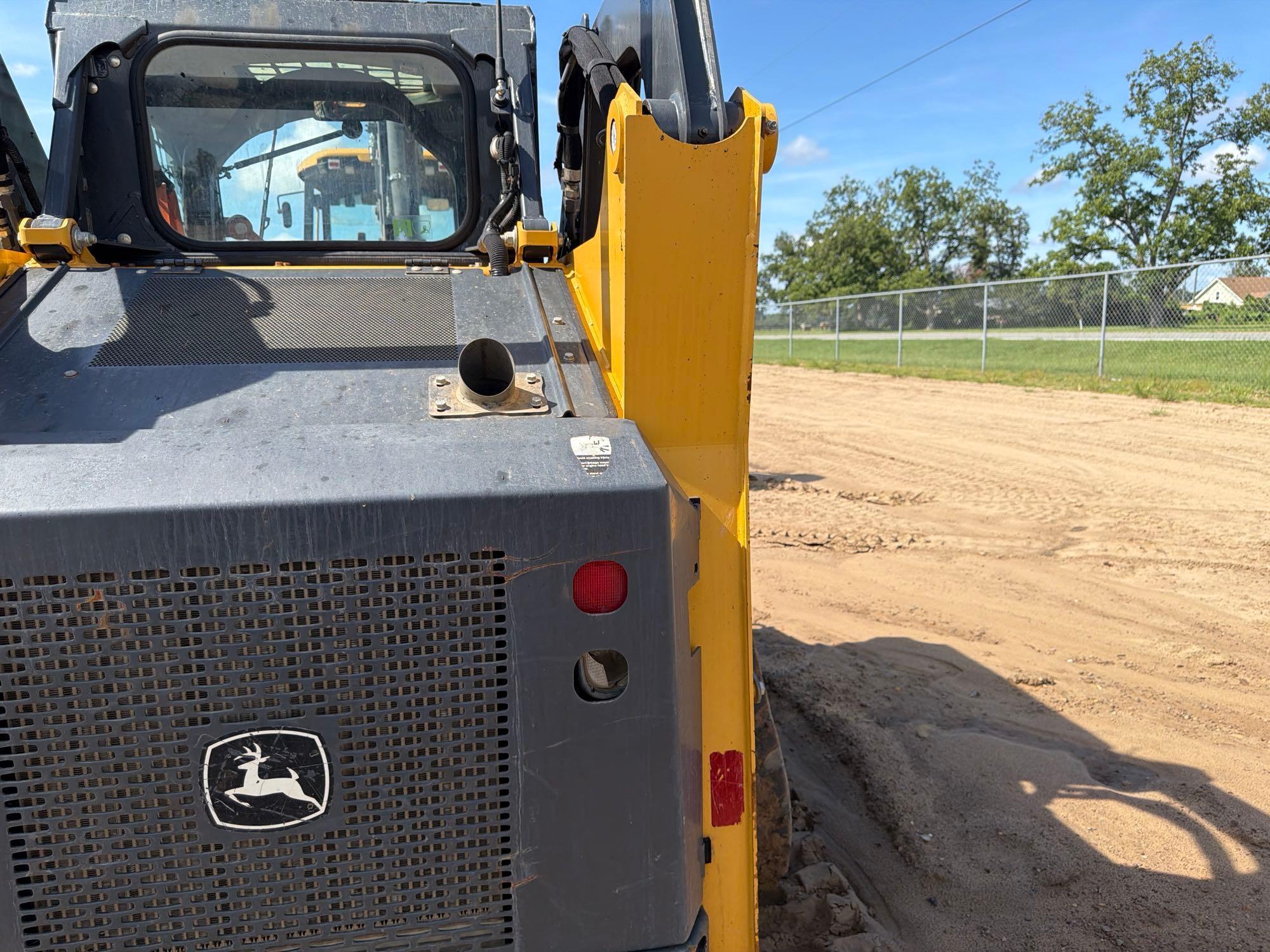 2019 John Deere 317G
