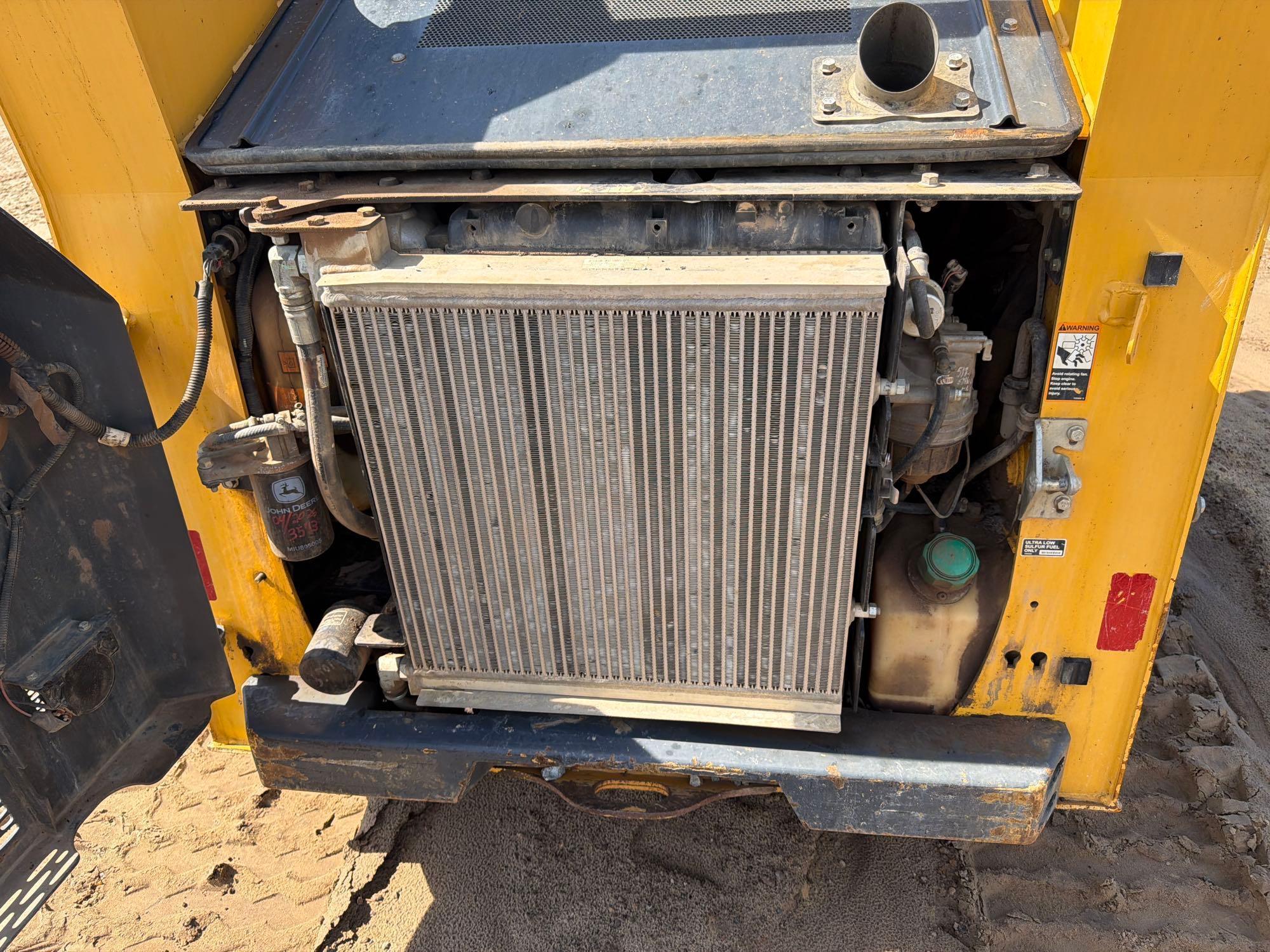 2019 John Deere 317G