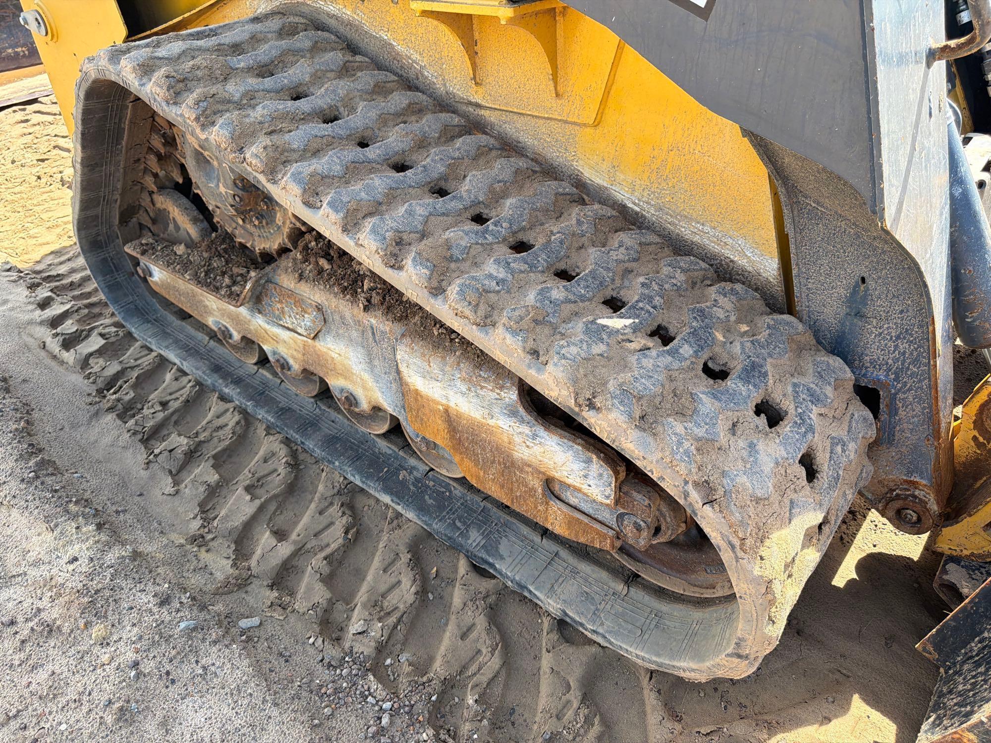 2019 John Deere 317G