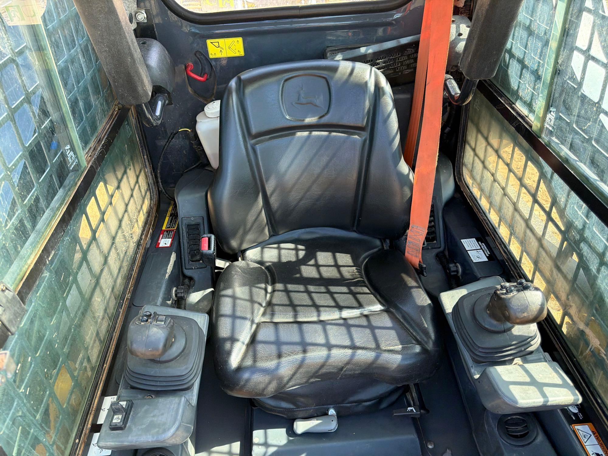 2019 John Deere 317G