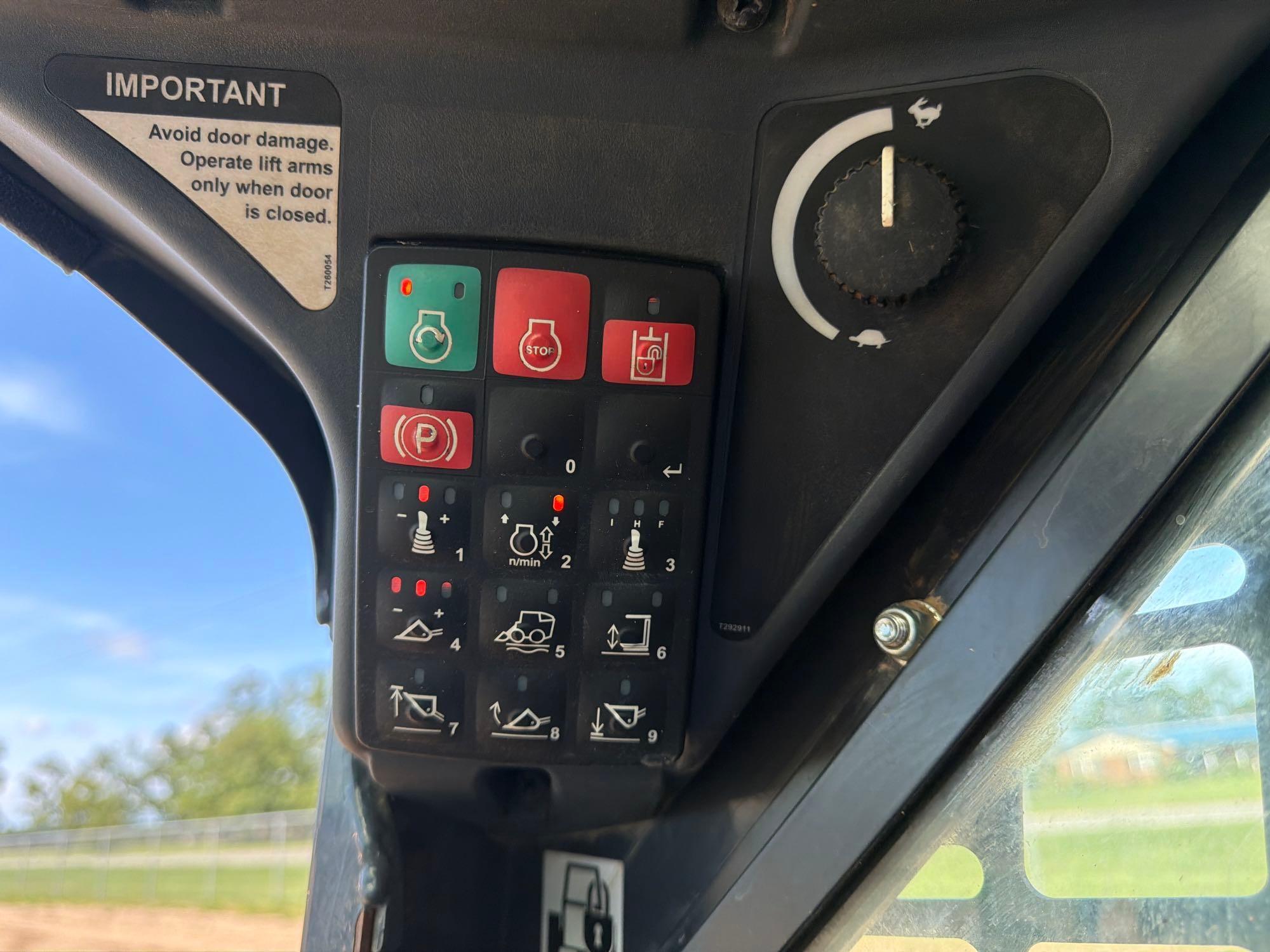 2019 John Deere 317G