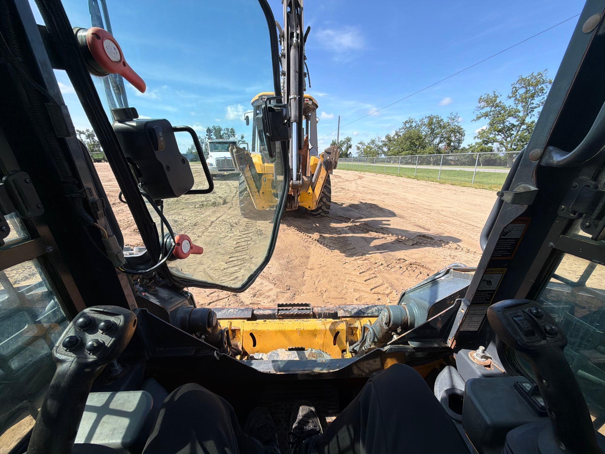 2019 John Deere 317G