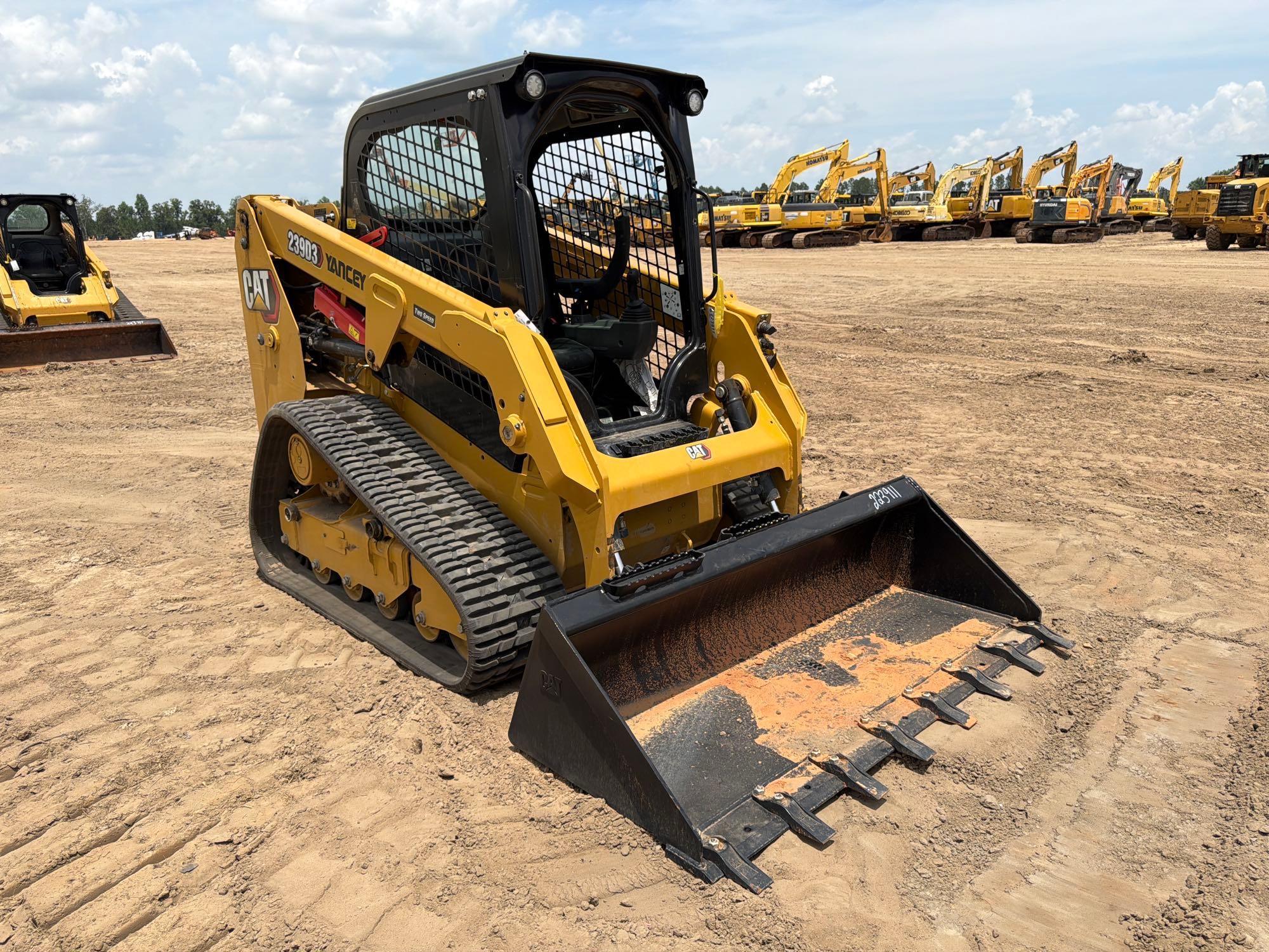 2025 Caterpillar 239D