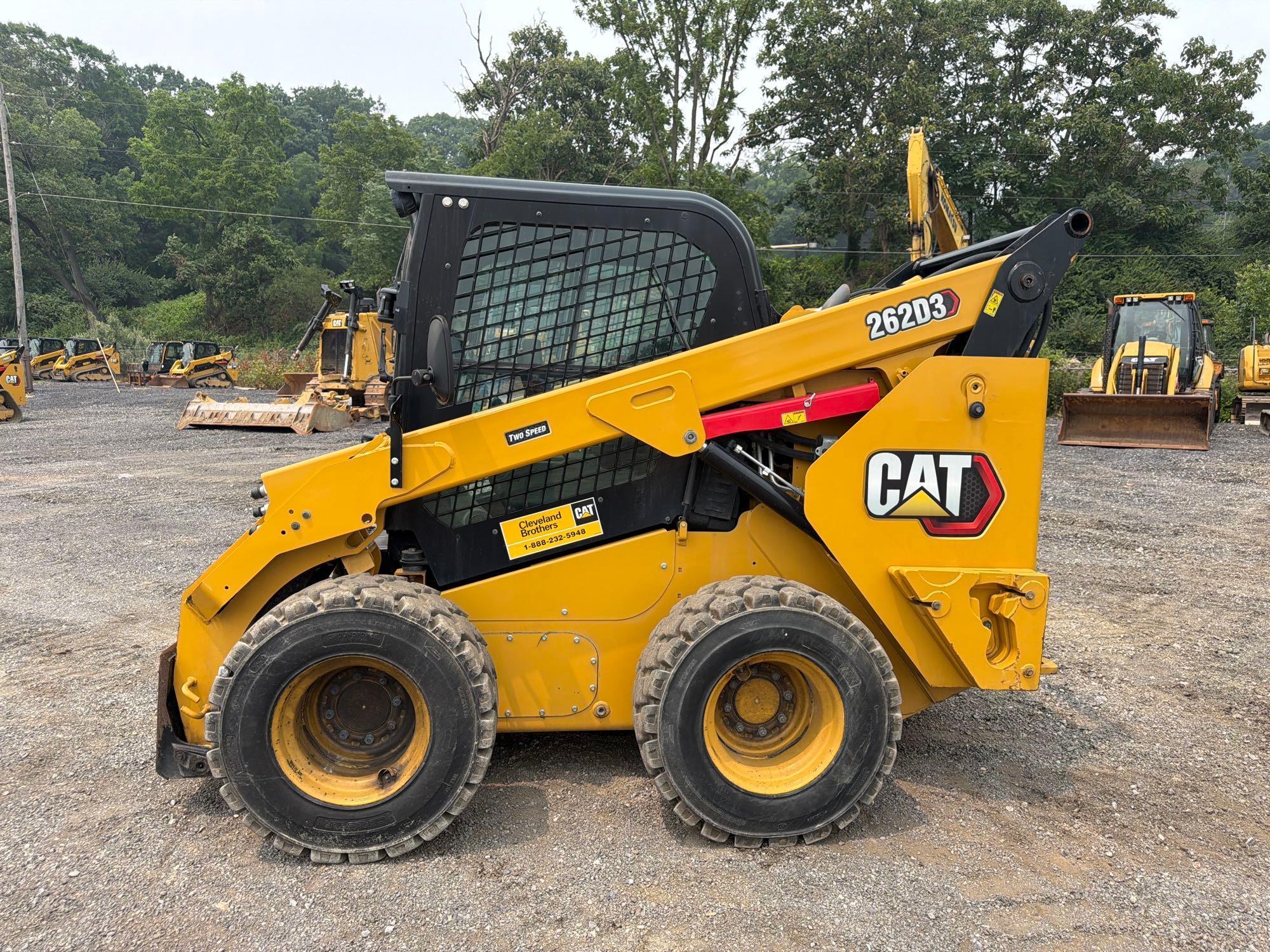 2022 Caterpillar 262