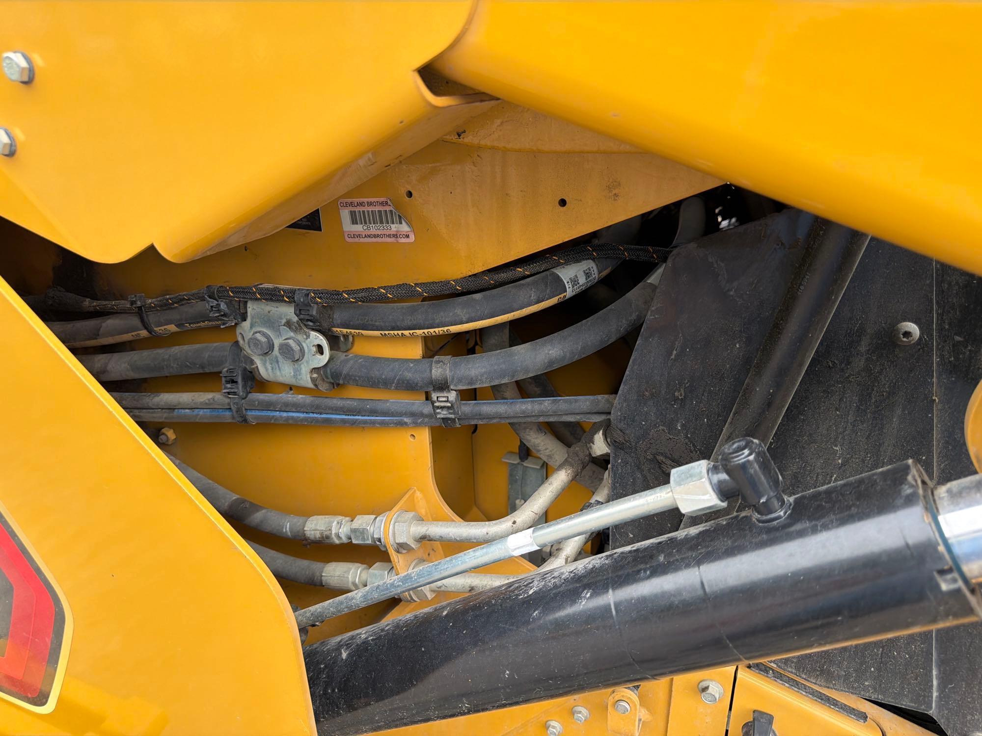 2022 Caterpillar 262