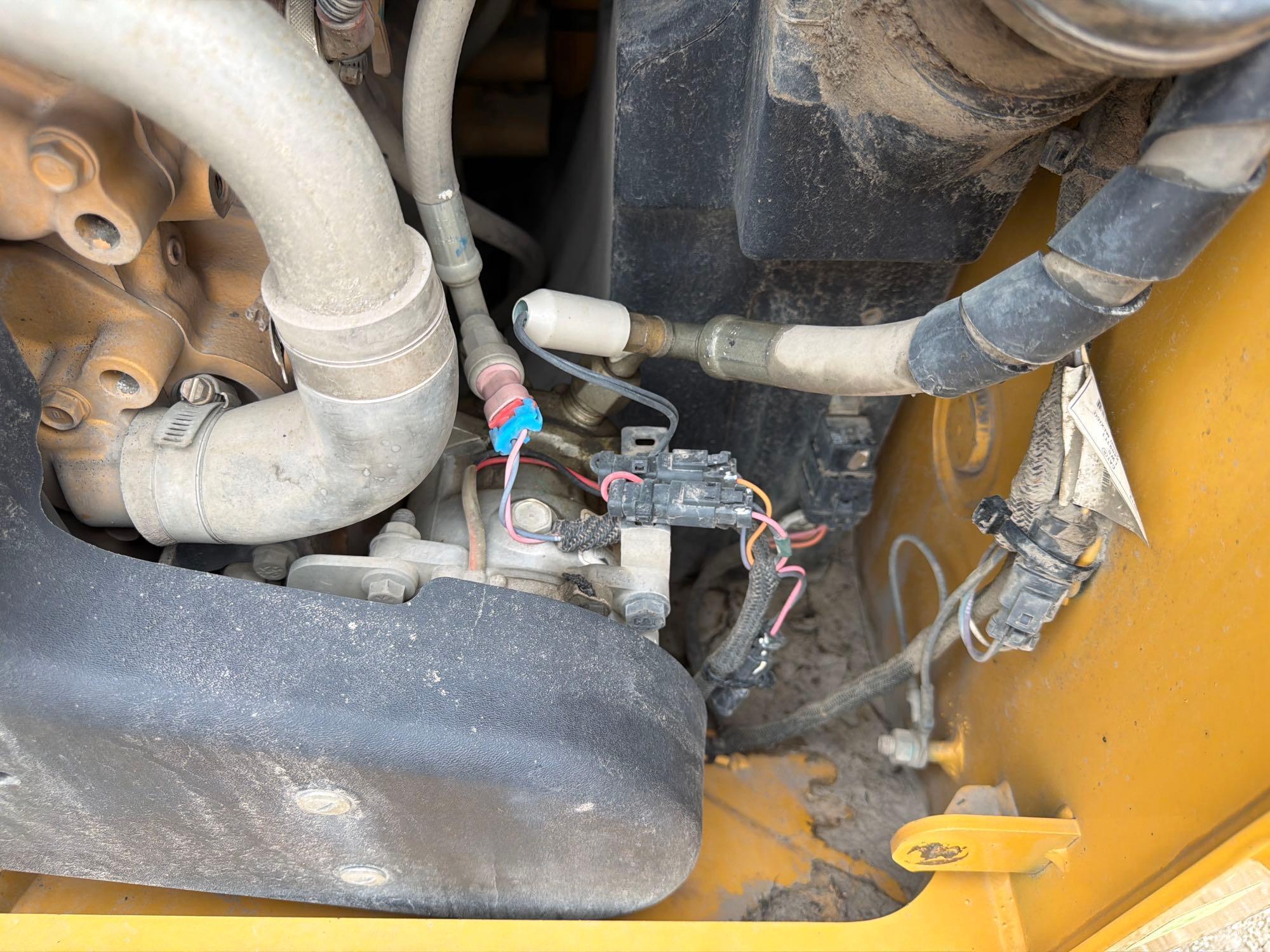 2022 Caterpillar 262