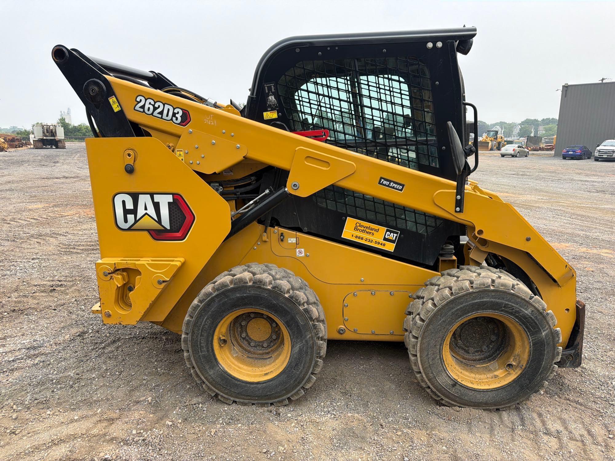 2022 Caterpillar 262
