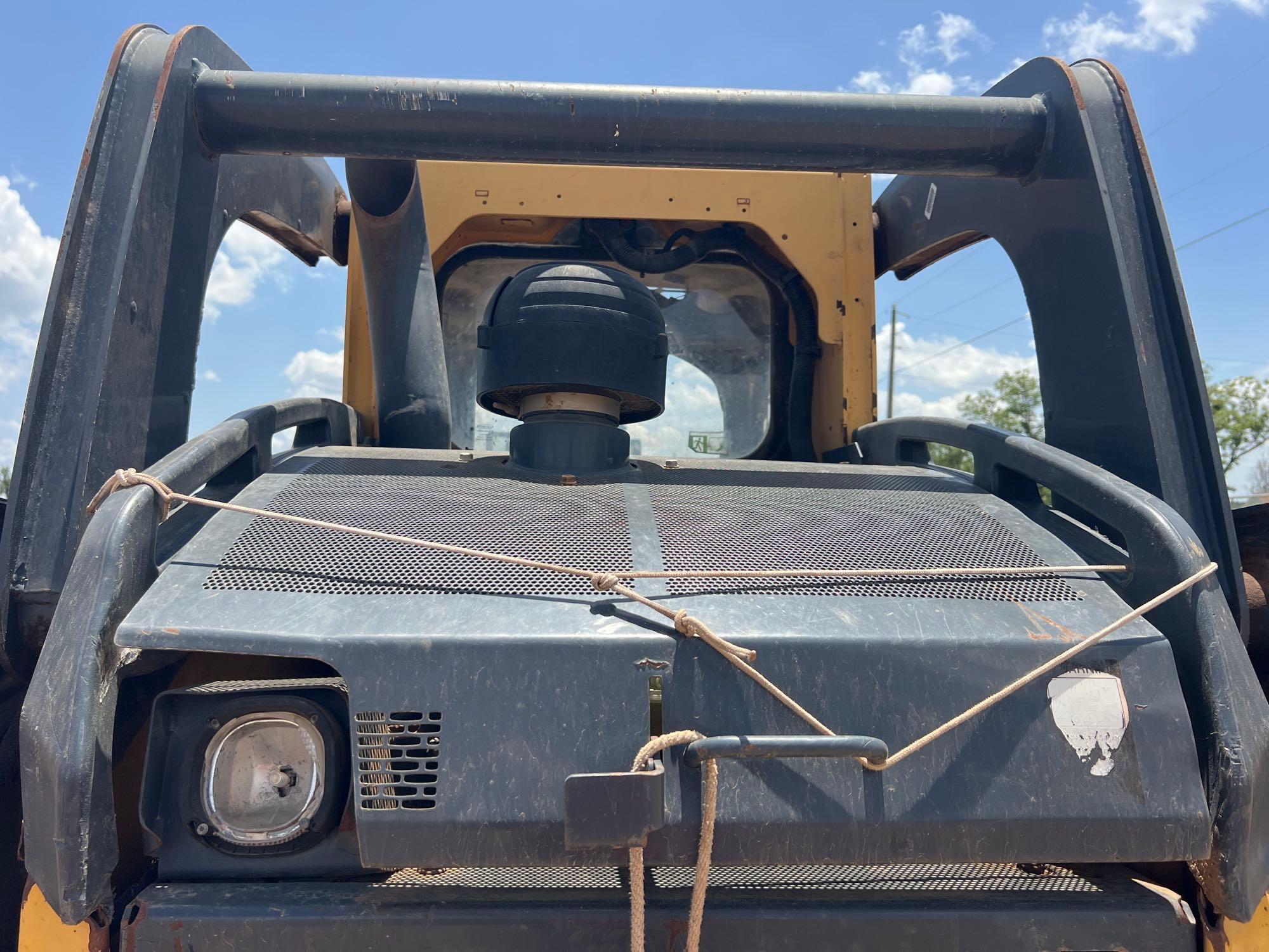 2015 John Deere 328E