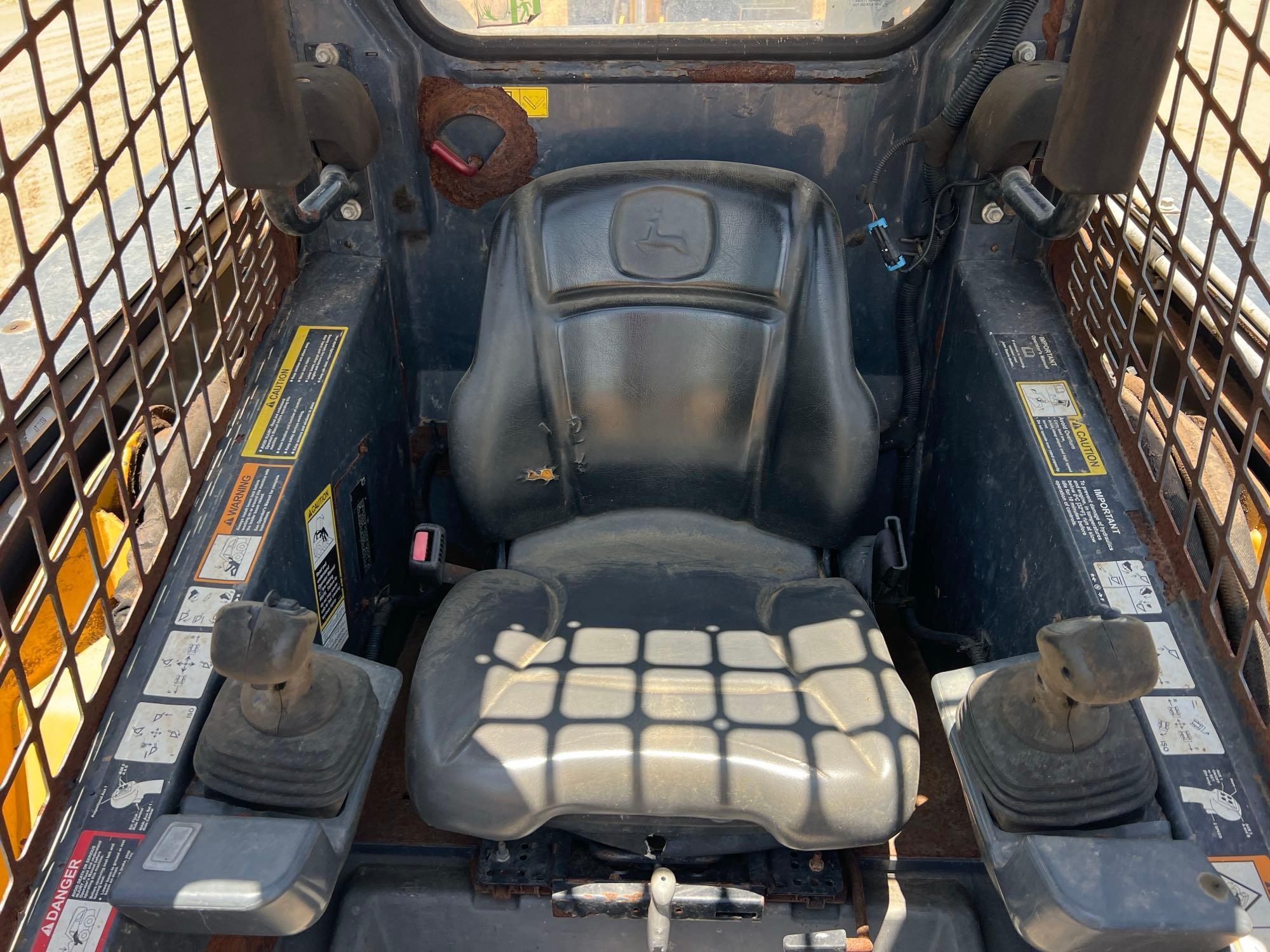 2015 John Deere 328E