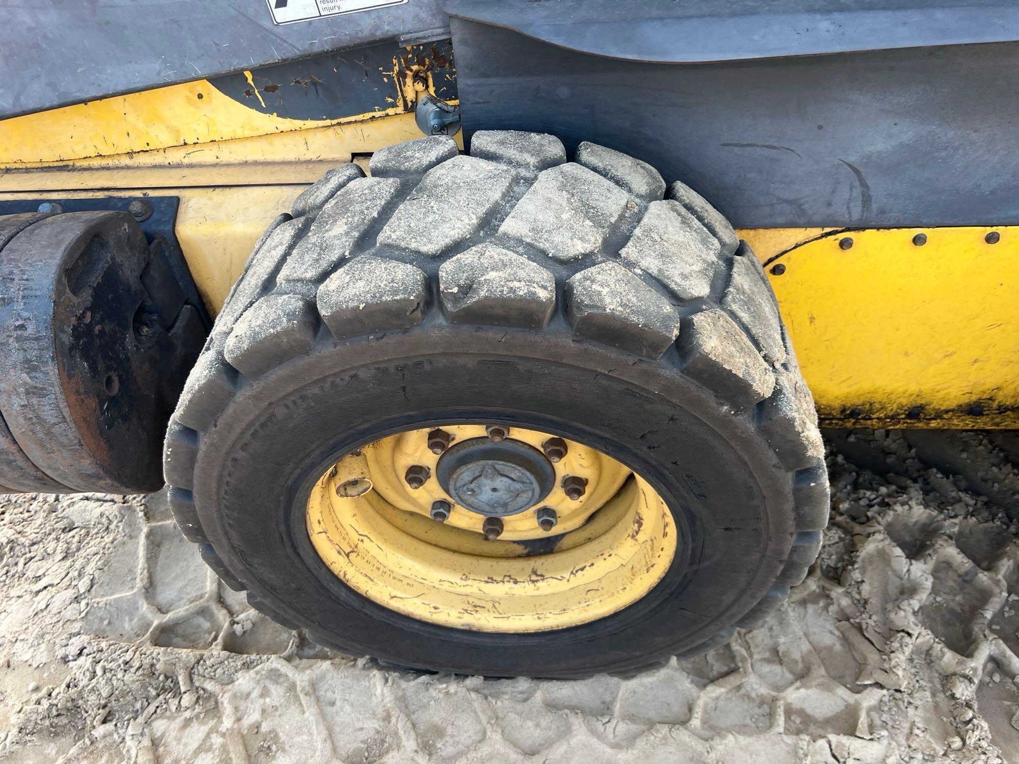 New Holland LS180B