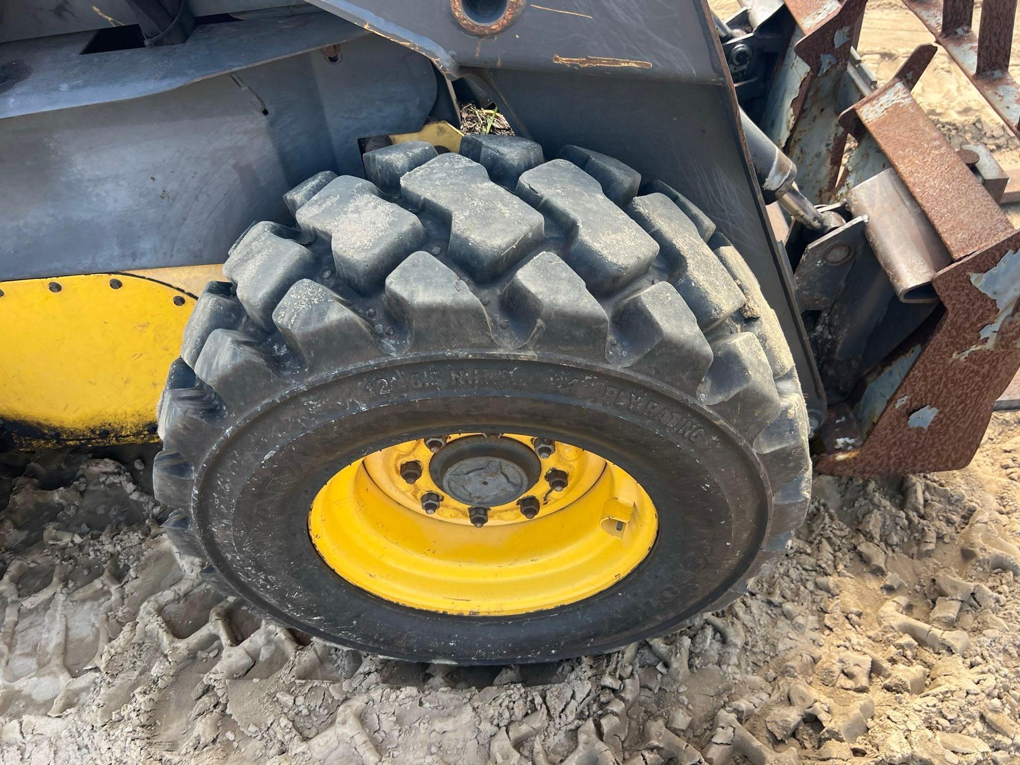 New Holland LS180B