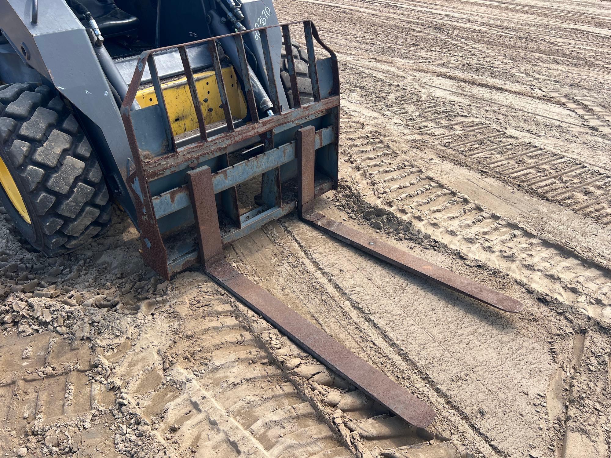 New Holland LS180B