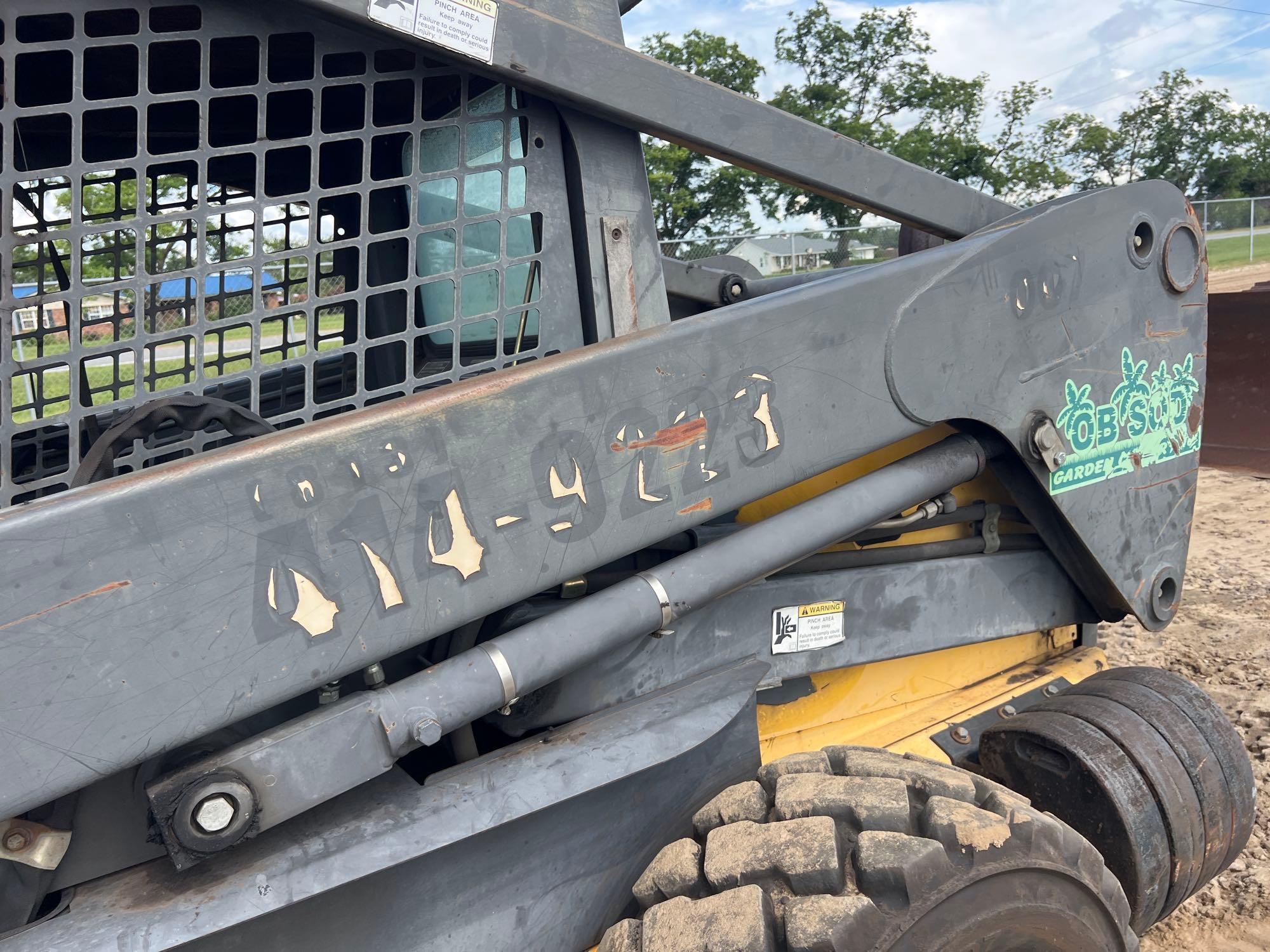New Holland LS180B