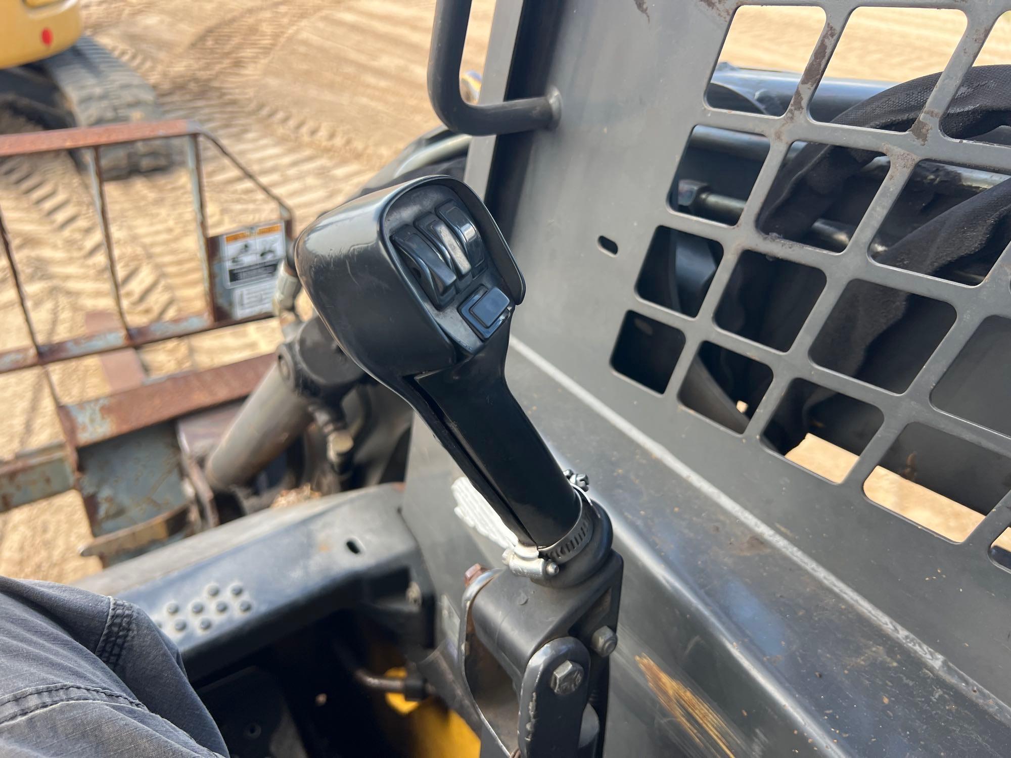 New Holland LS180B