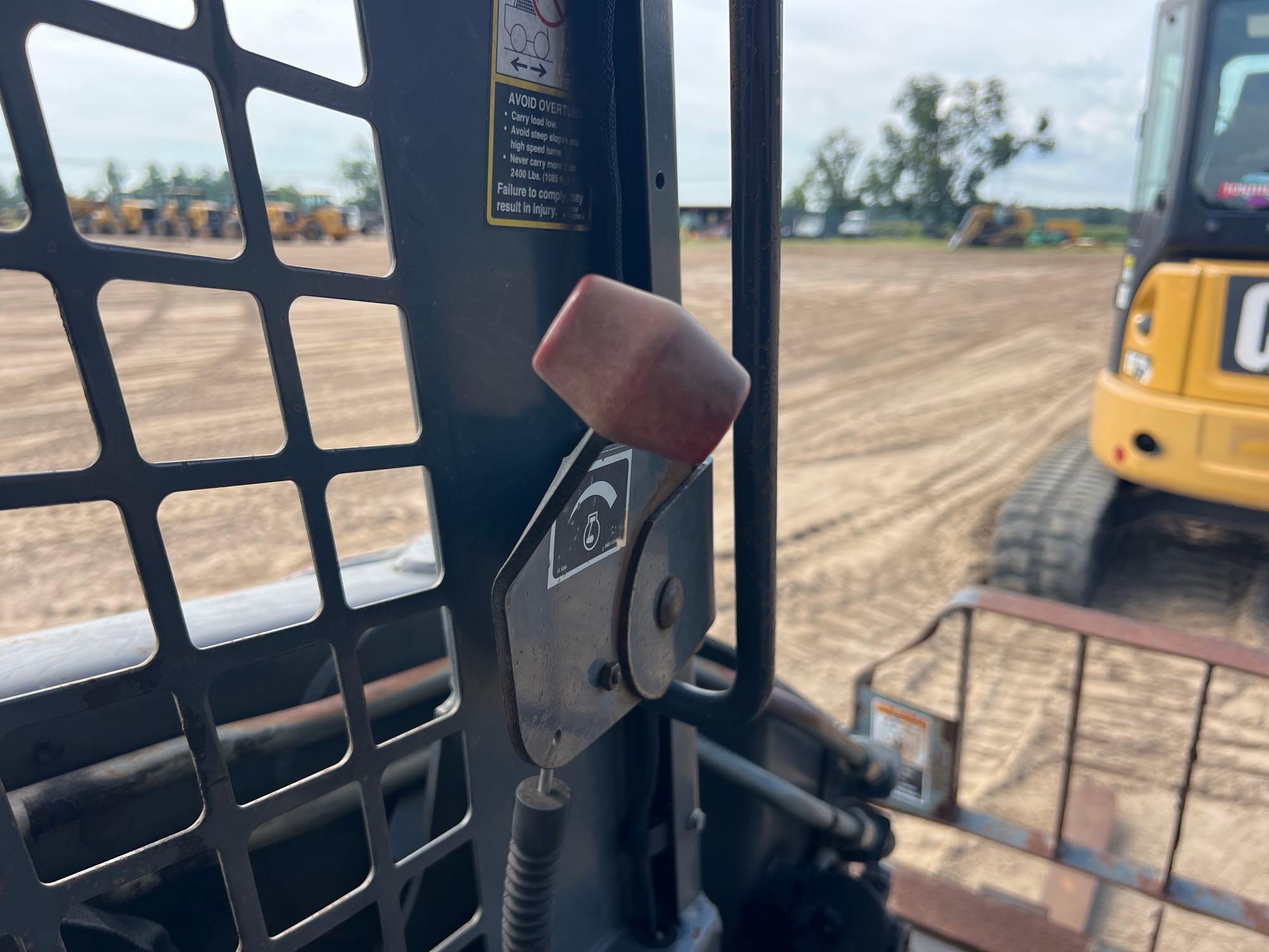 New Holland LS180B