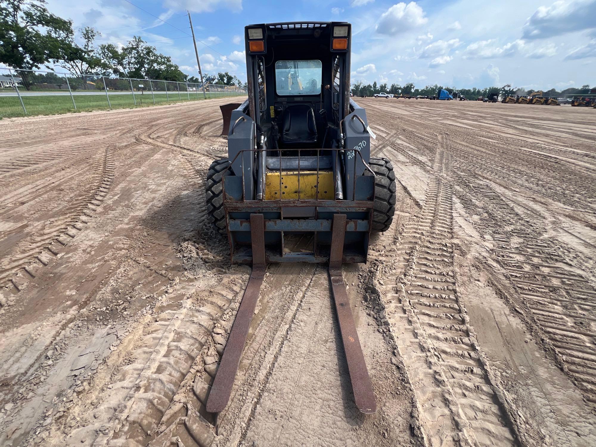 New Holland LS180B