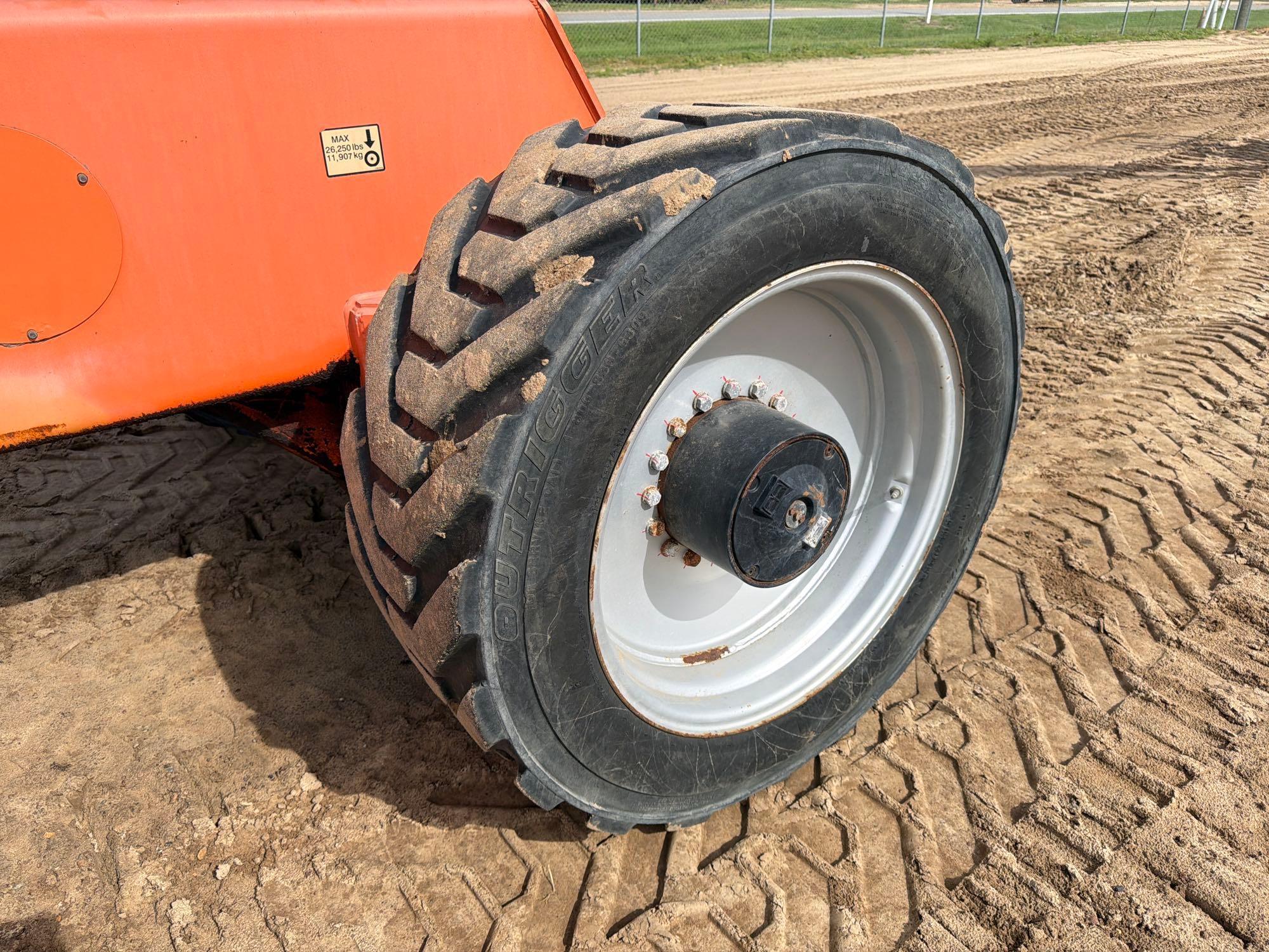 2021 JLG 1200SJP