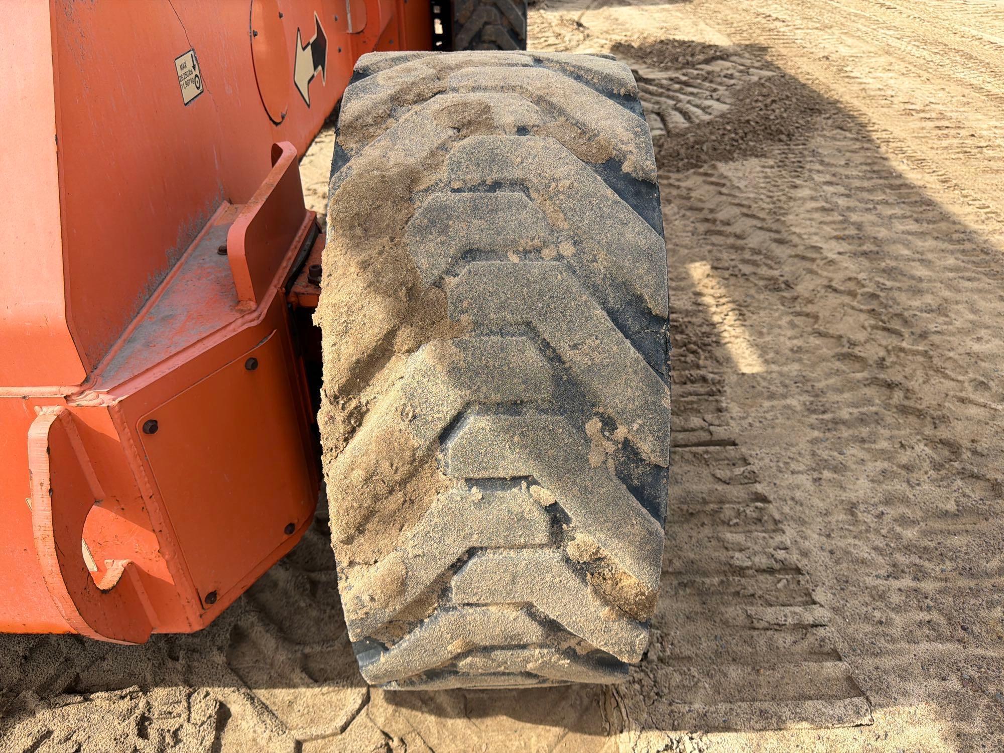 2021 JLG 1200SJP