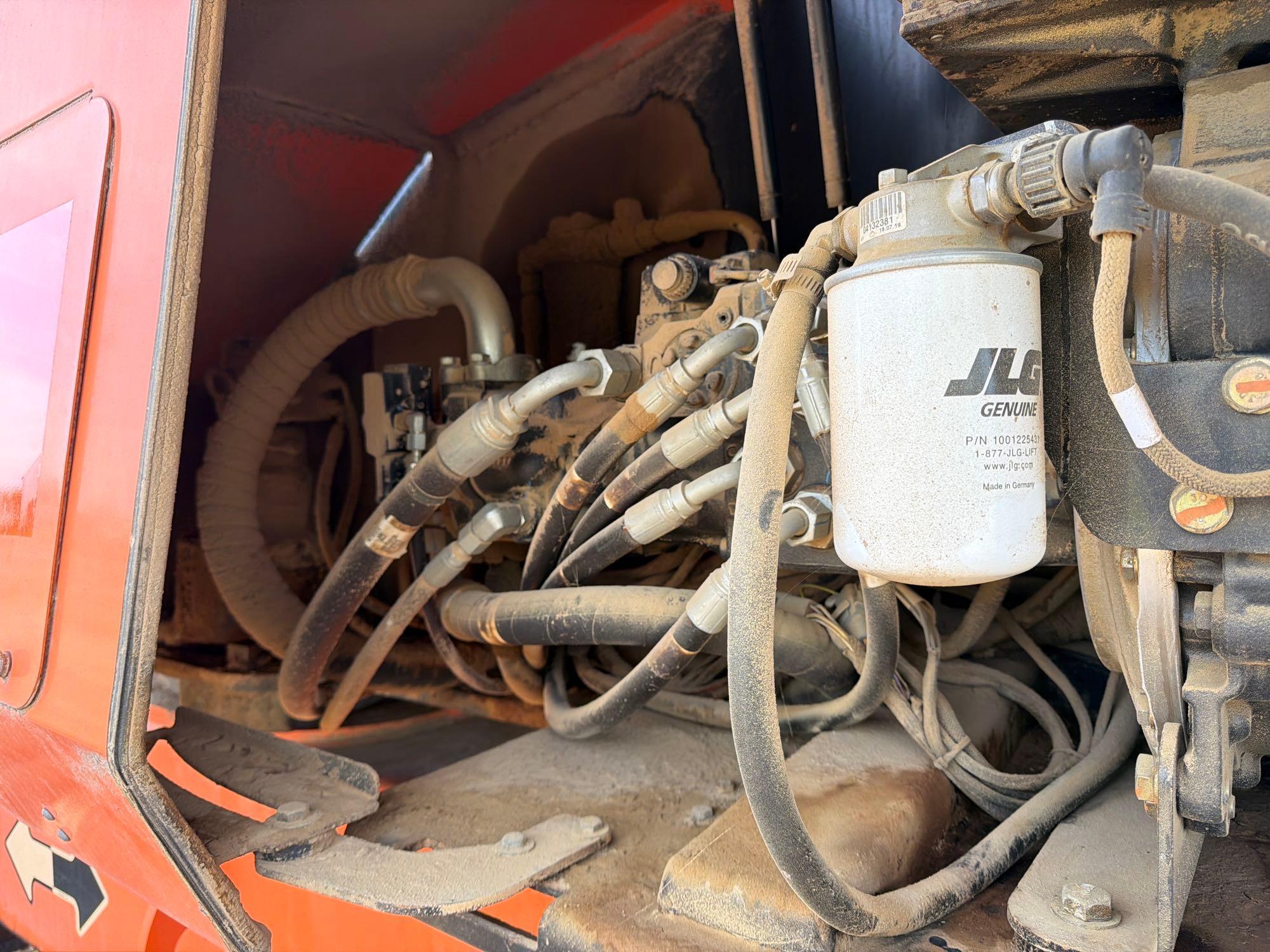2021 JLG 1200SJP