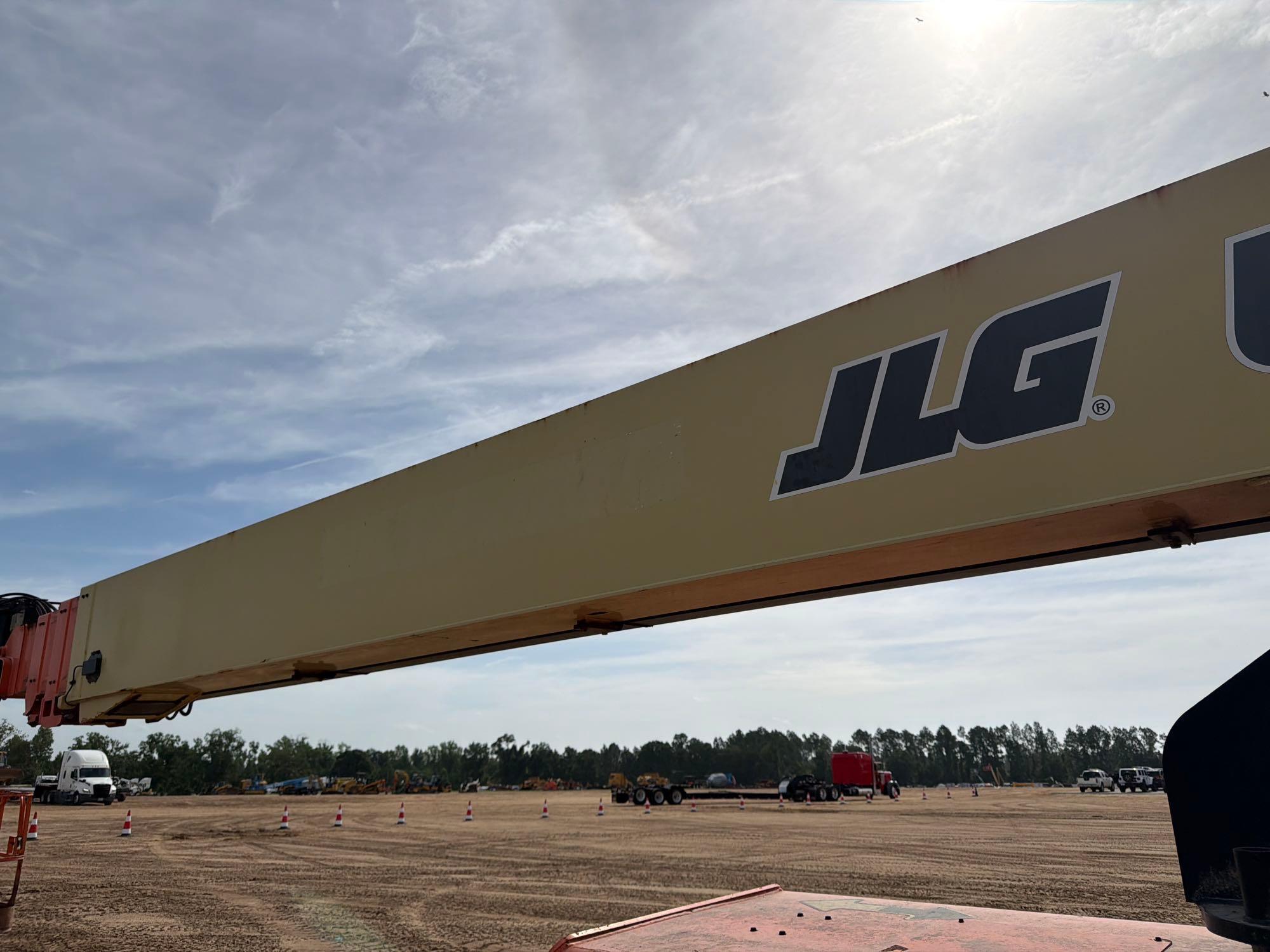 2021 JLG 1200SJP