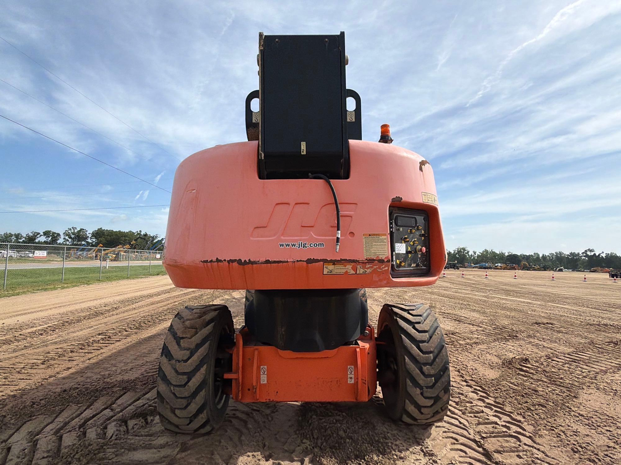 2021 JLG 1200SJP