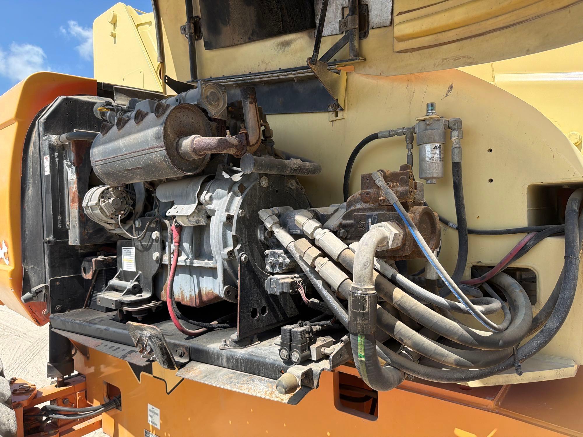 2007 JLG 800S