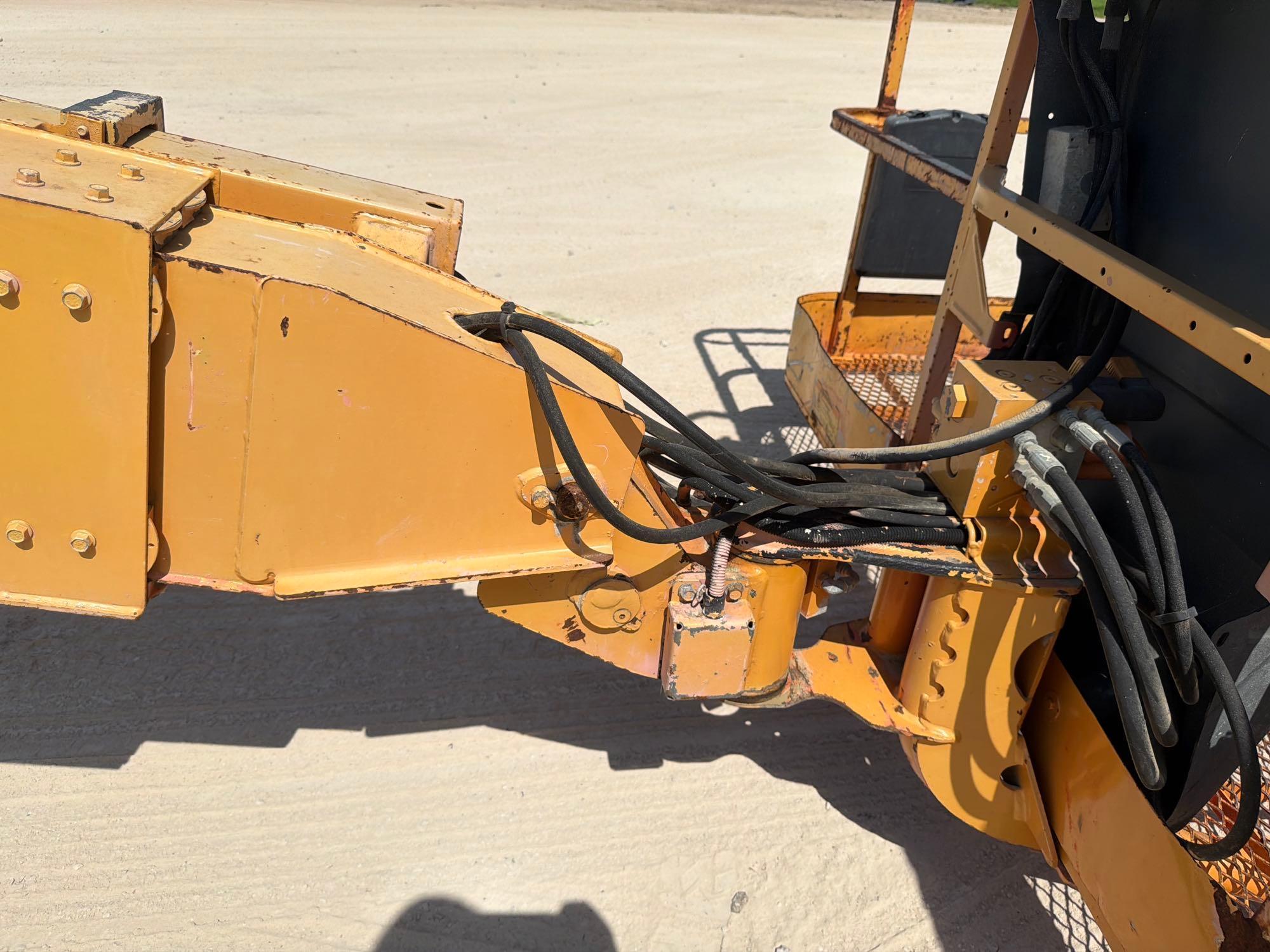 2007 JLG 800S