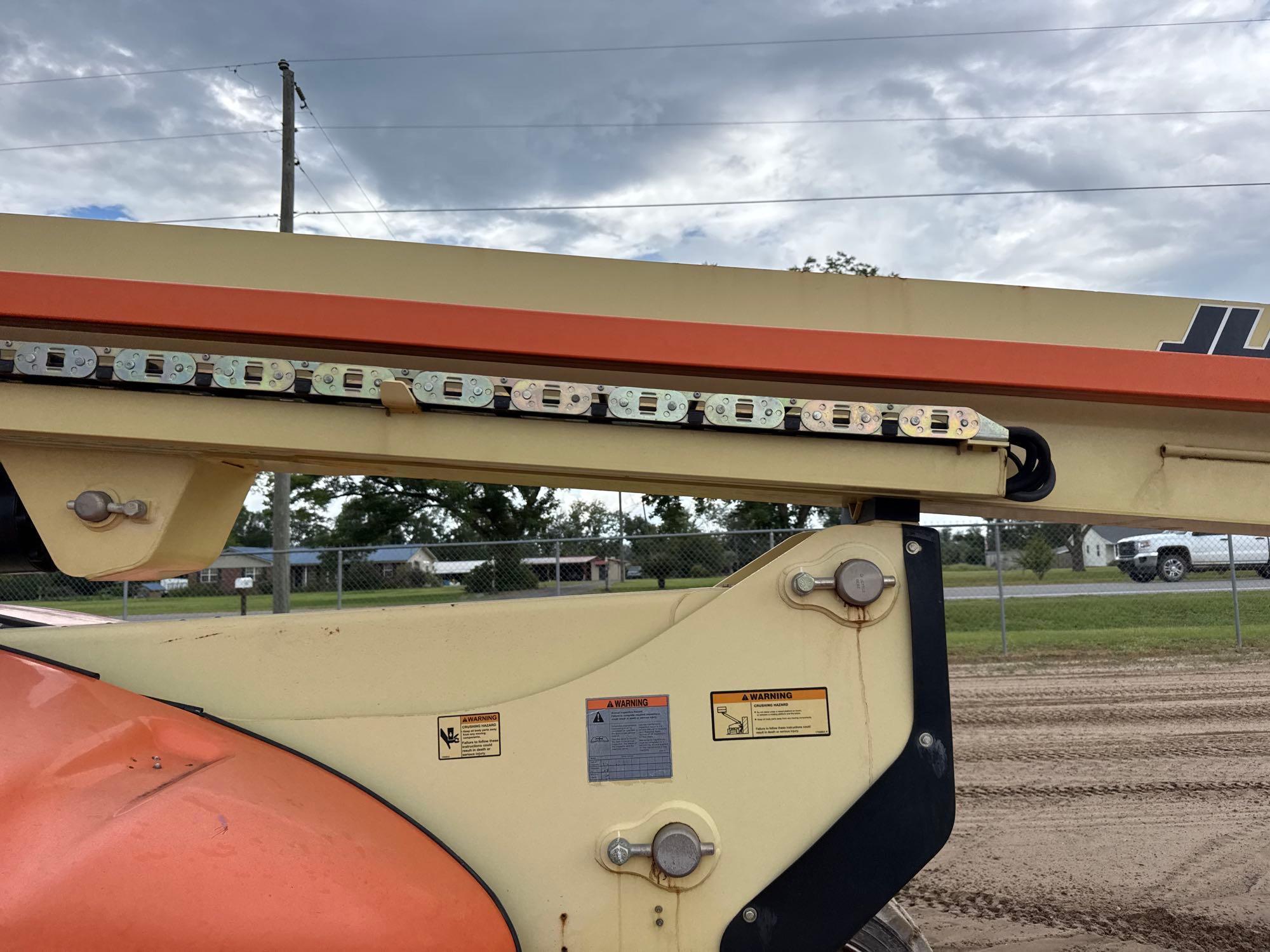 2018 JLG M600JP