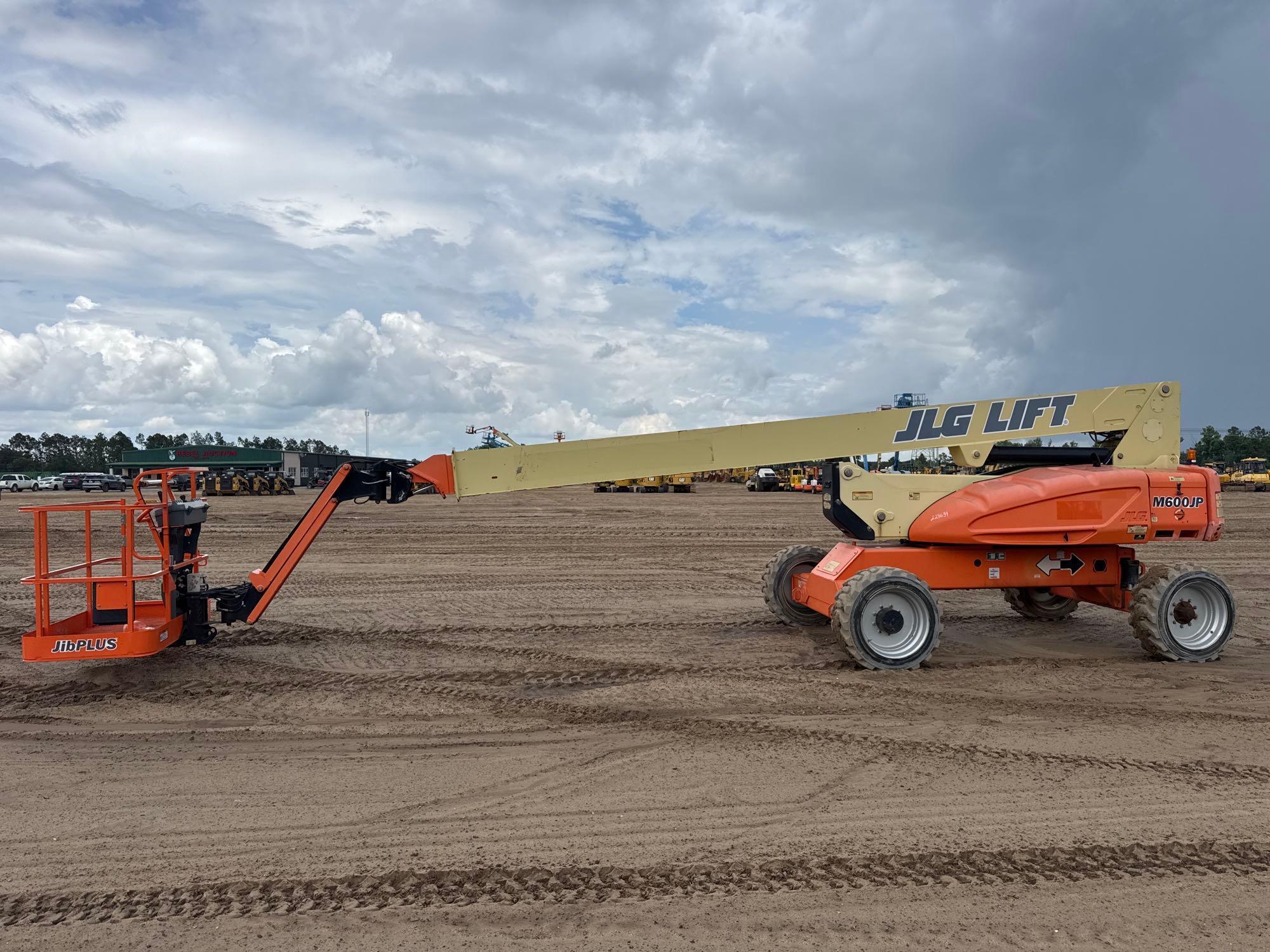 2018 JLG M600JP