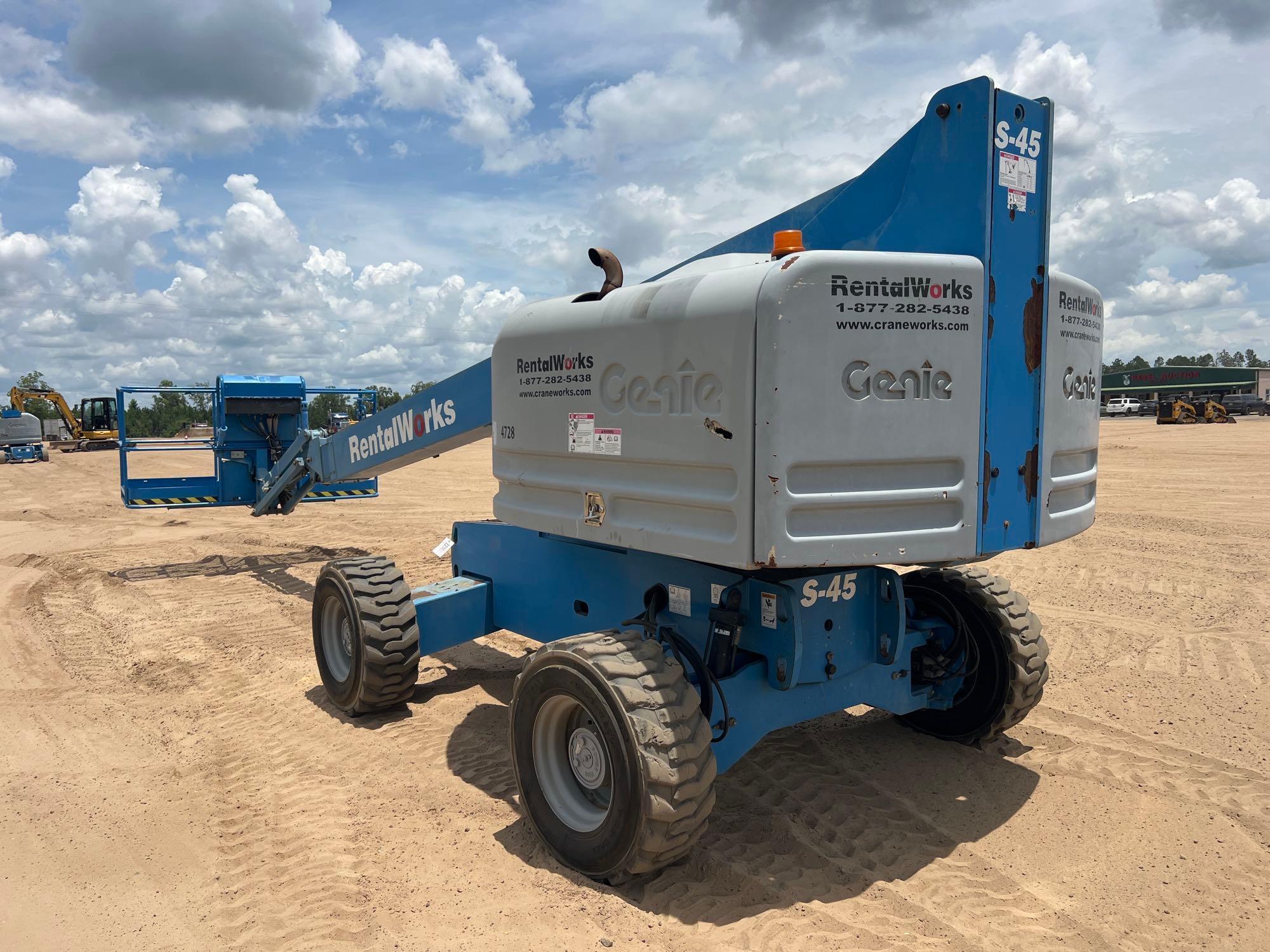 2017 Genie S-45