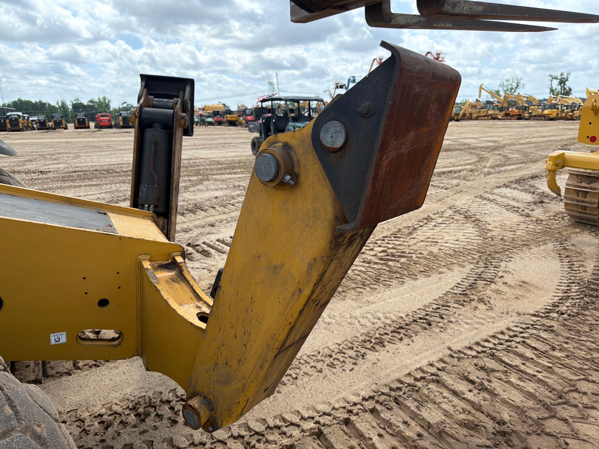 2019 Caterpillar TL1255