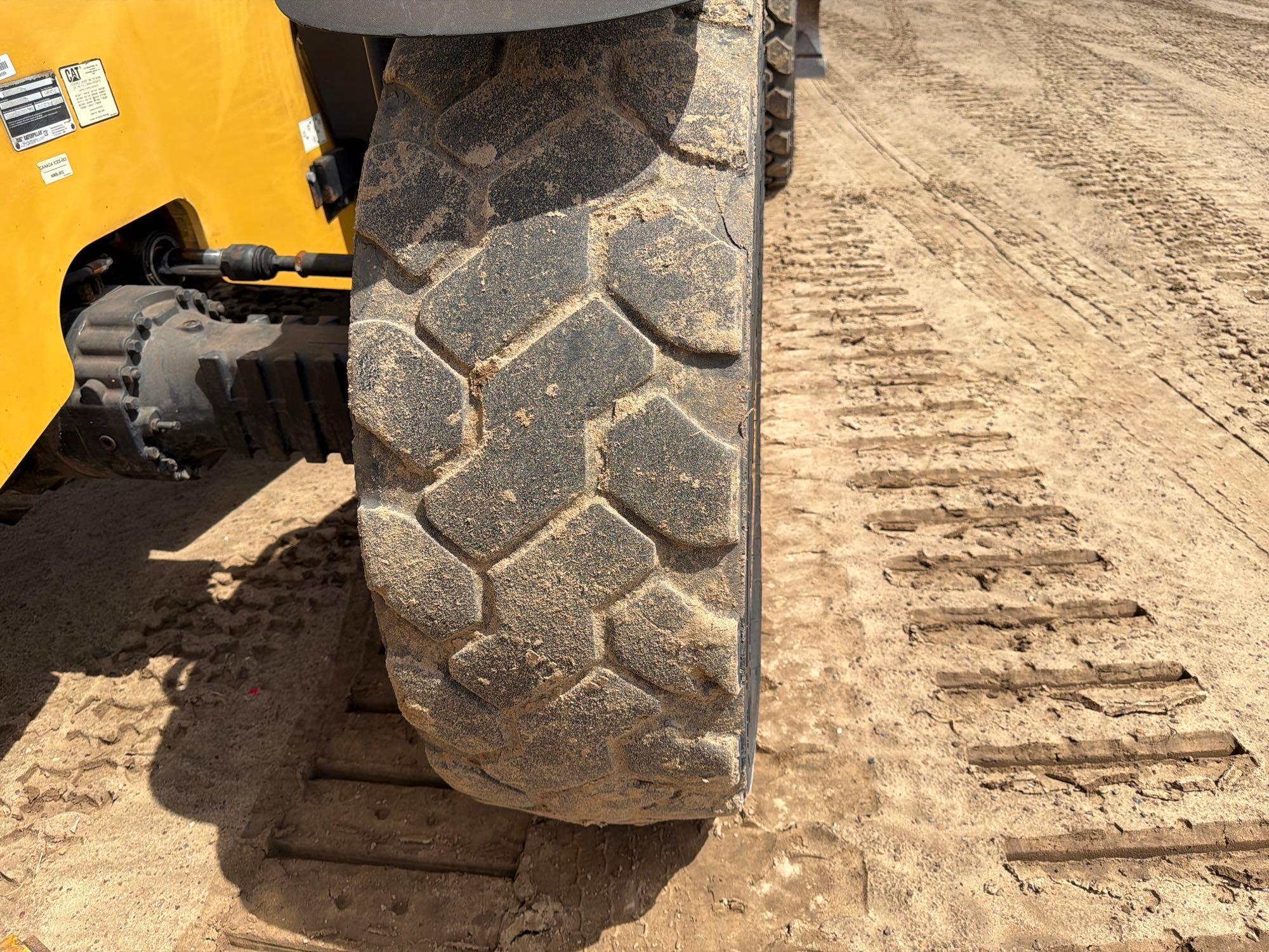 2019 Caterpillar TL1255
