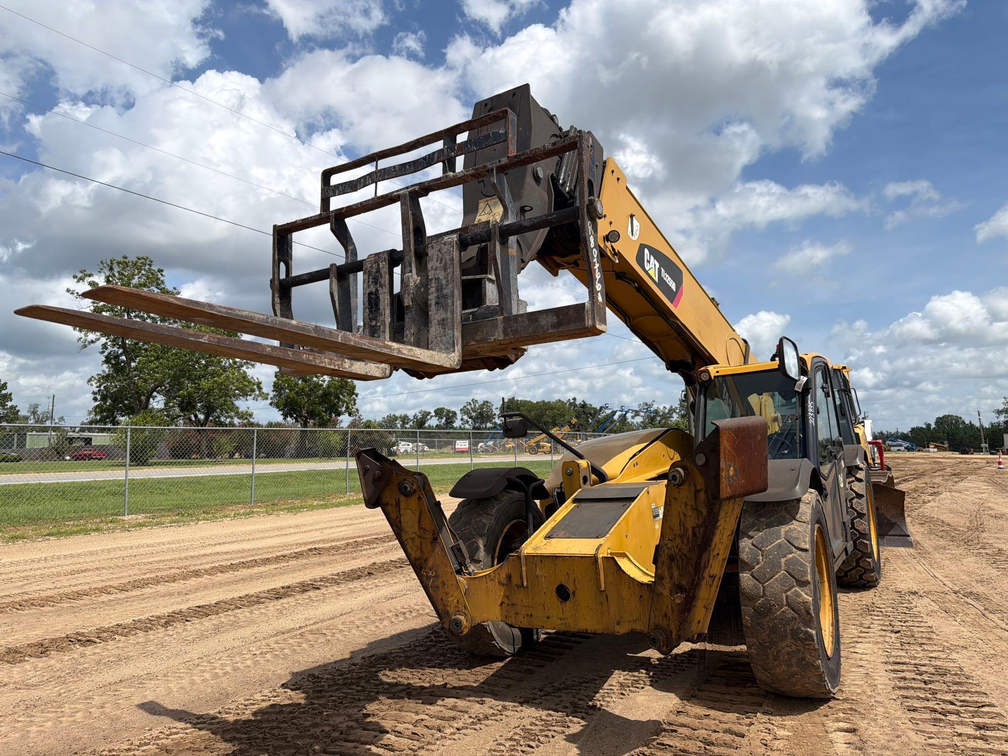 2019 Caterpillar TL1255