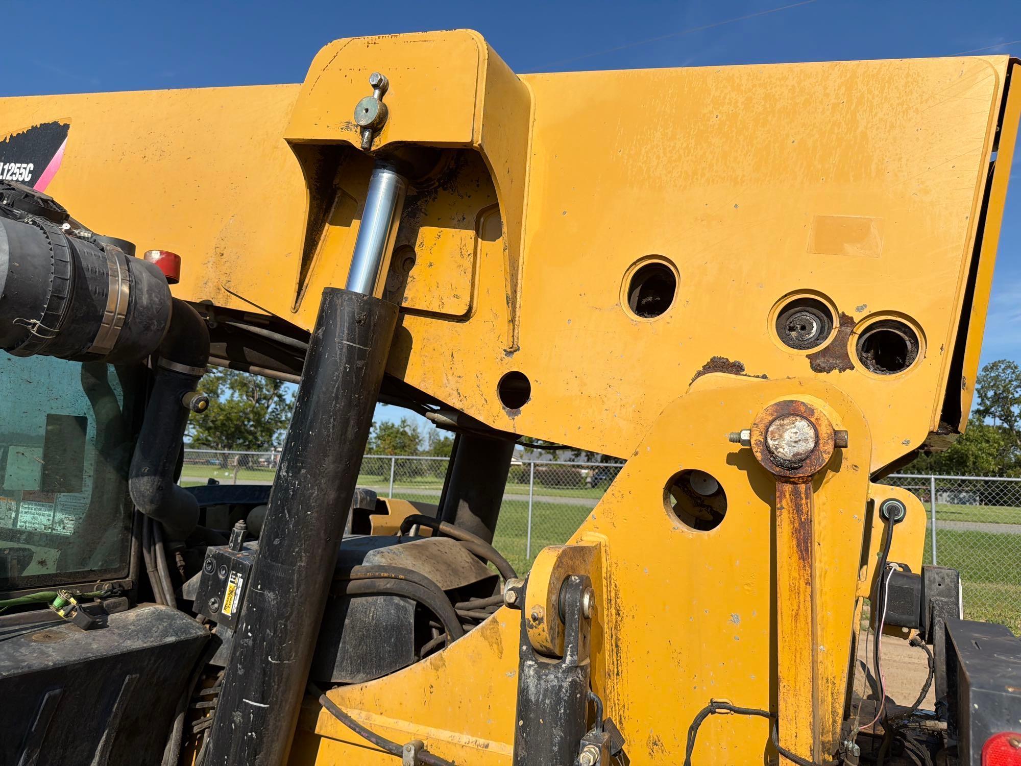 2012 Caterpillar TL1255C