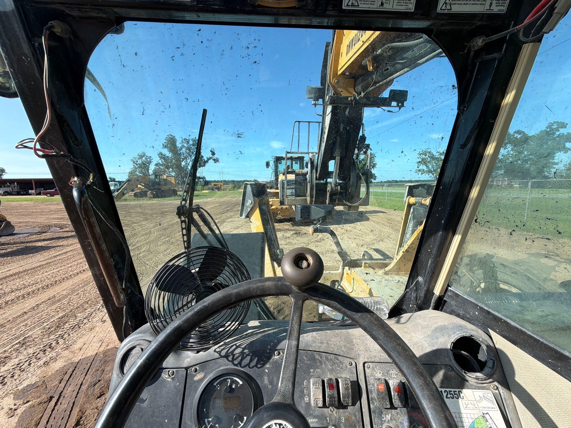 2012 Caterpillar TL1255C