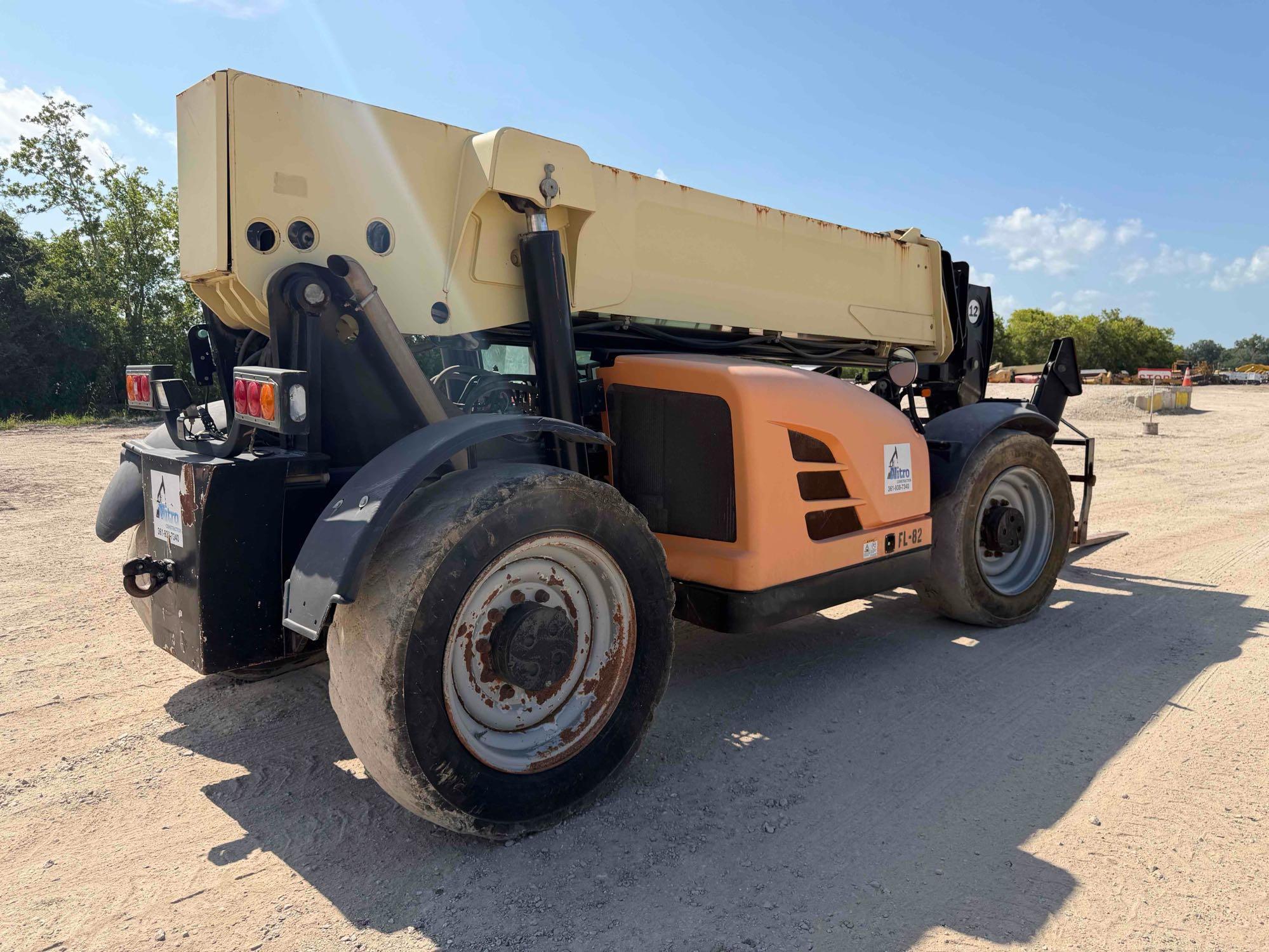 2014 JLG G12-55A