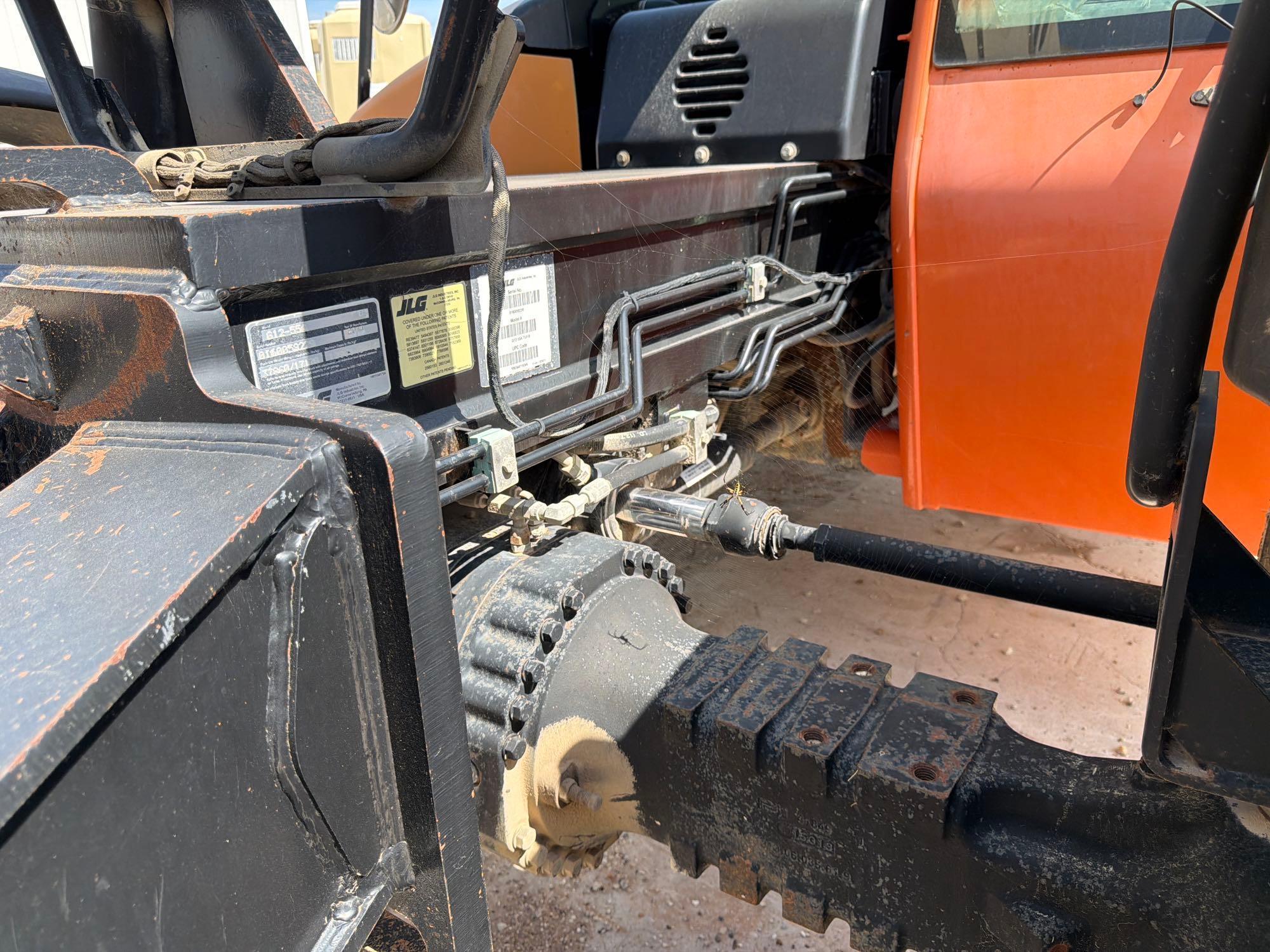 2014 JLG G12-55A