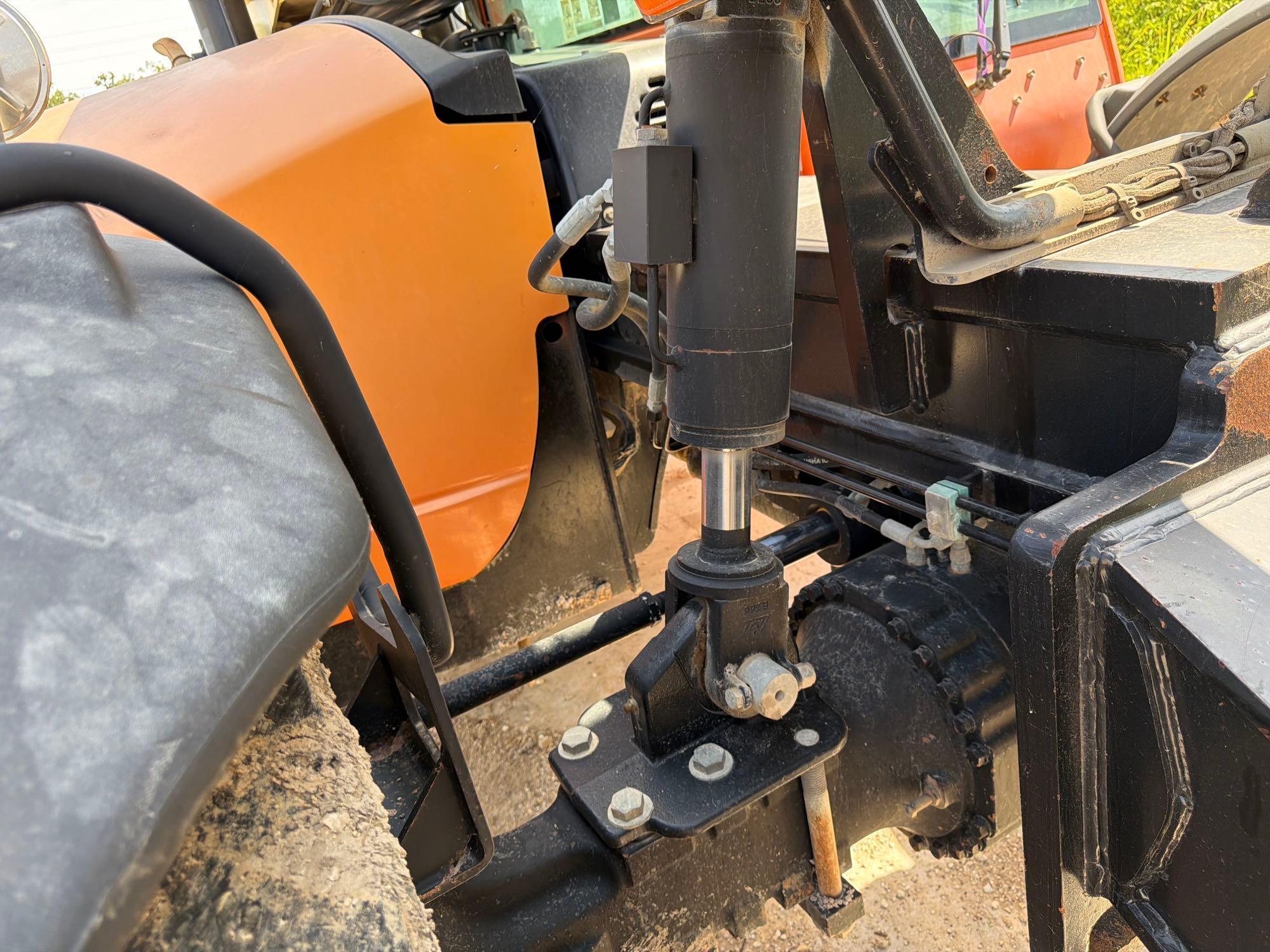 2014 JLG G12-55A