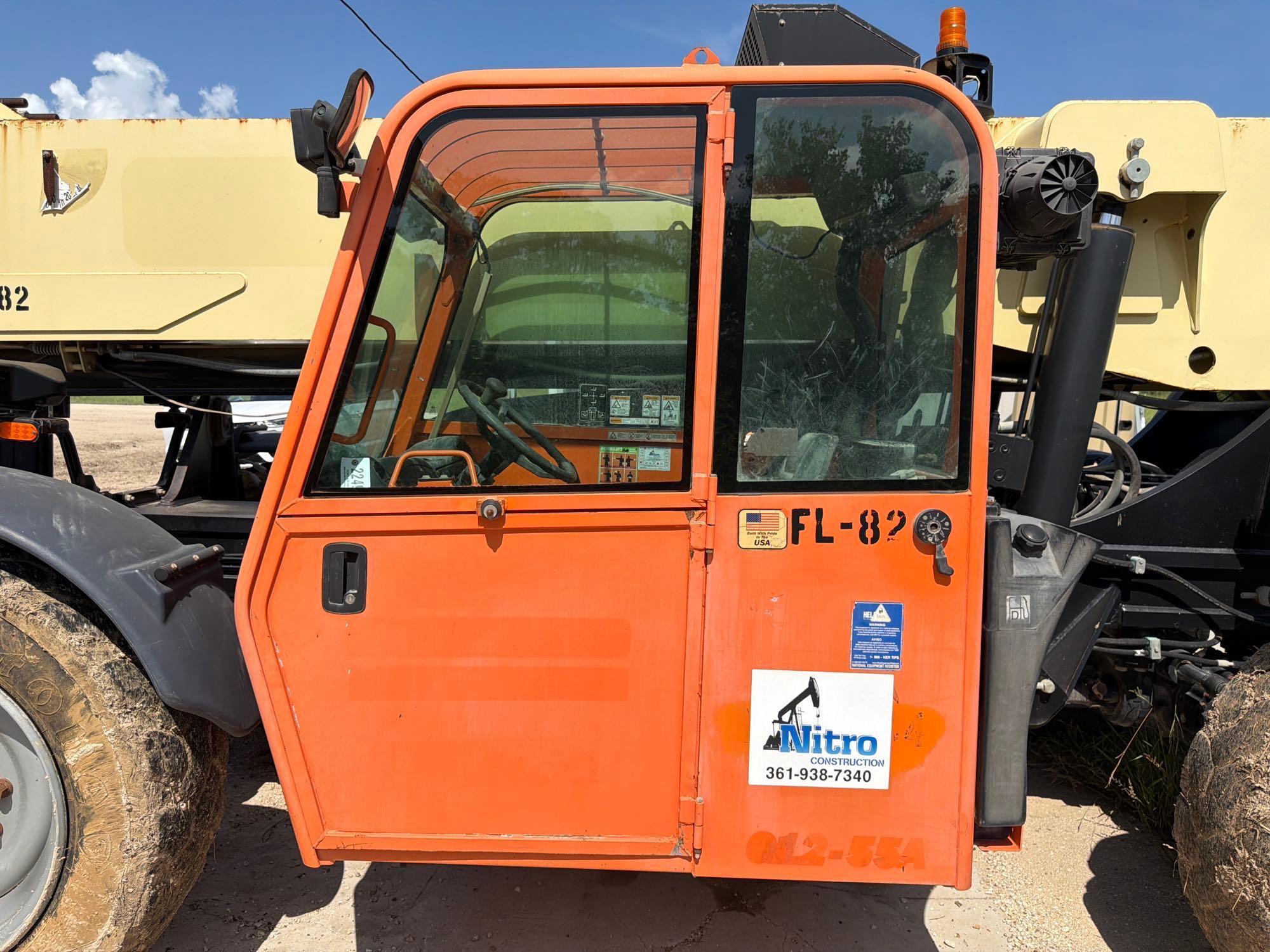 2014 JLG G12-55A