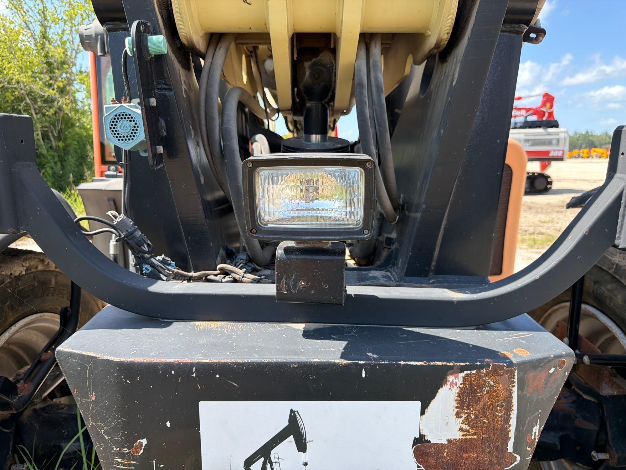 2014 JLG G12-55A