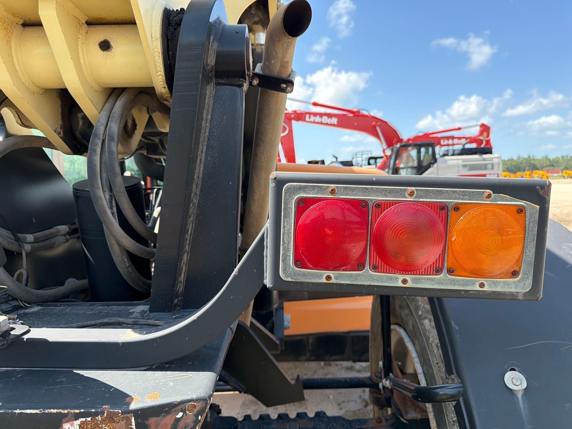 2014 JLG G12-55A