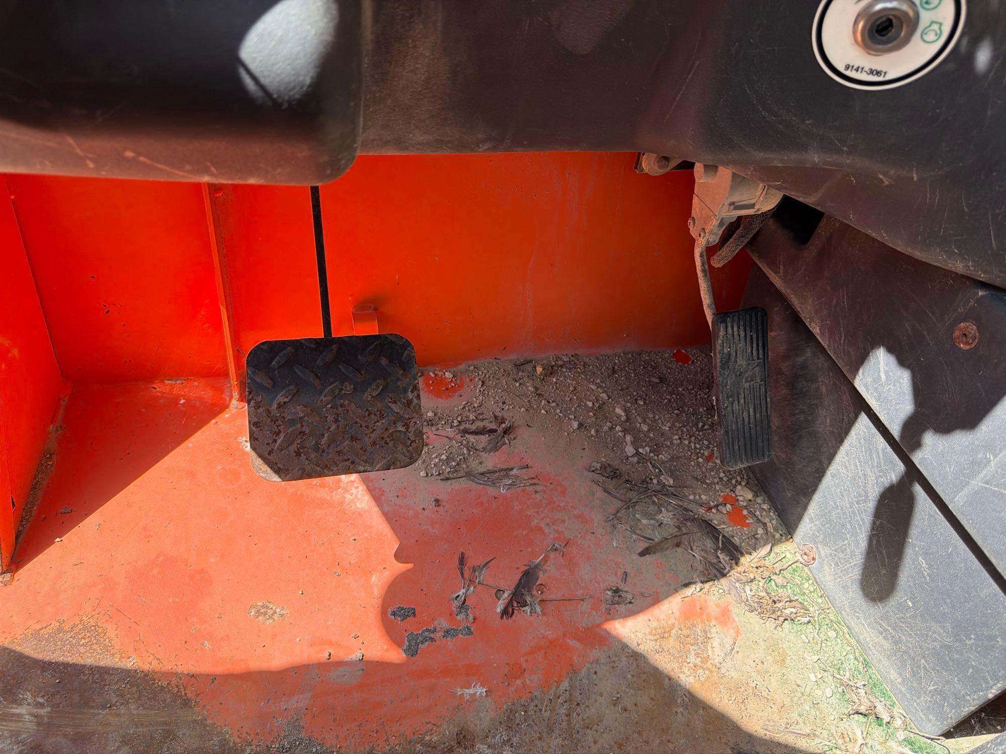 2014 JLG G12-55A