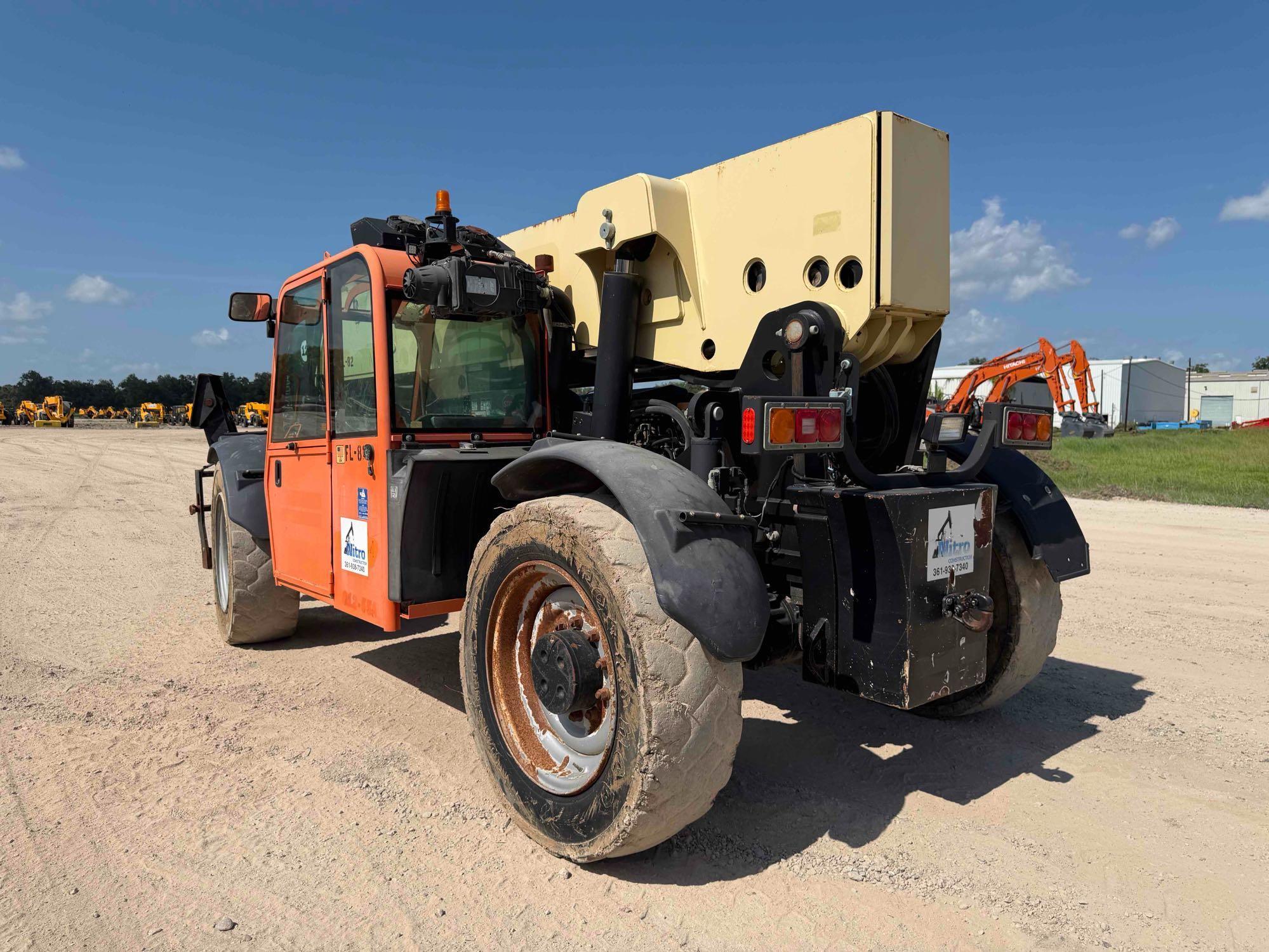2014 JLG G12-55A