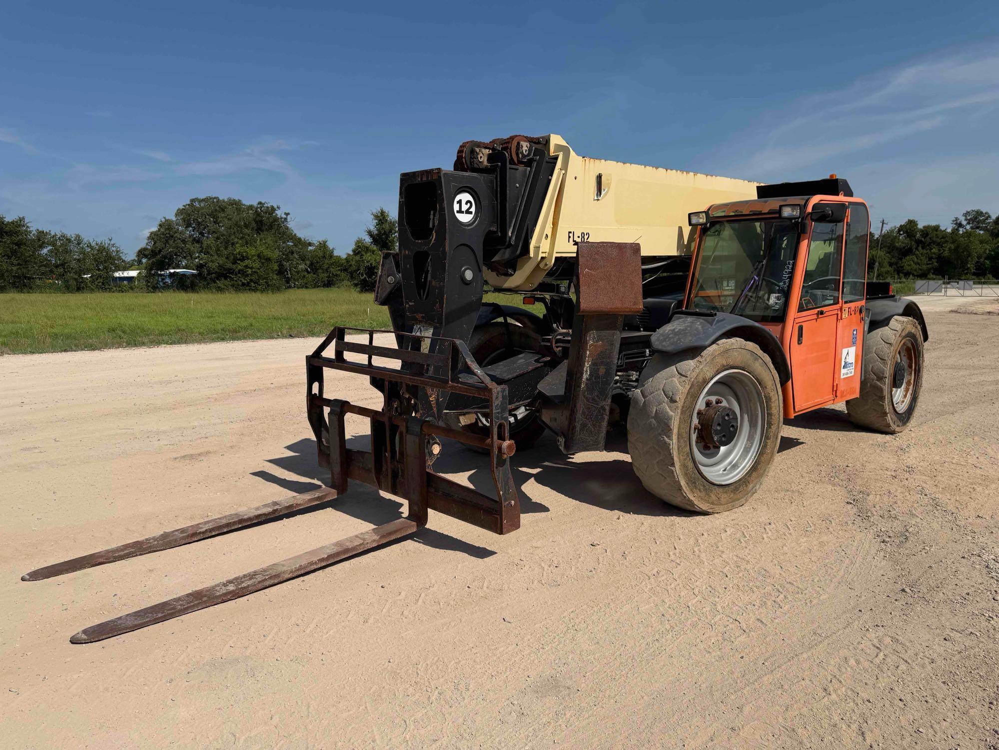 2014 JLG G12-55A