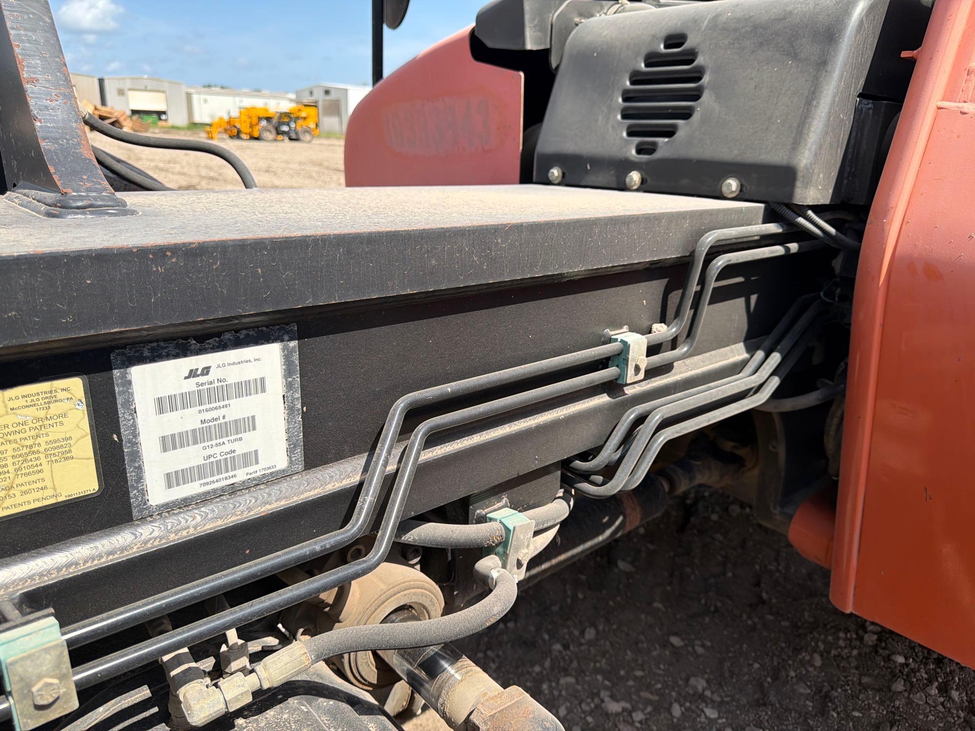 2015 JLG G12-55A