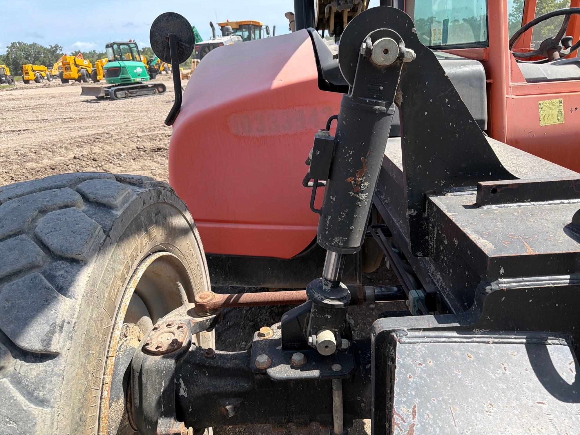 2015 JLG G12-55A