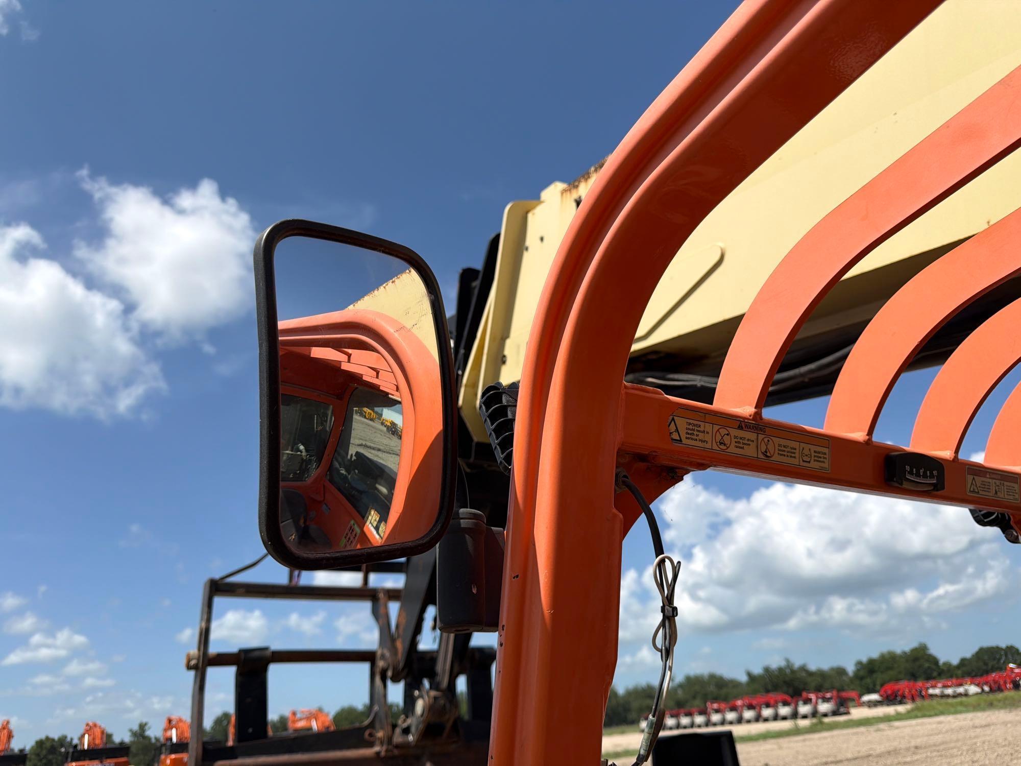 2015 JLG G12-55A