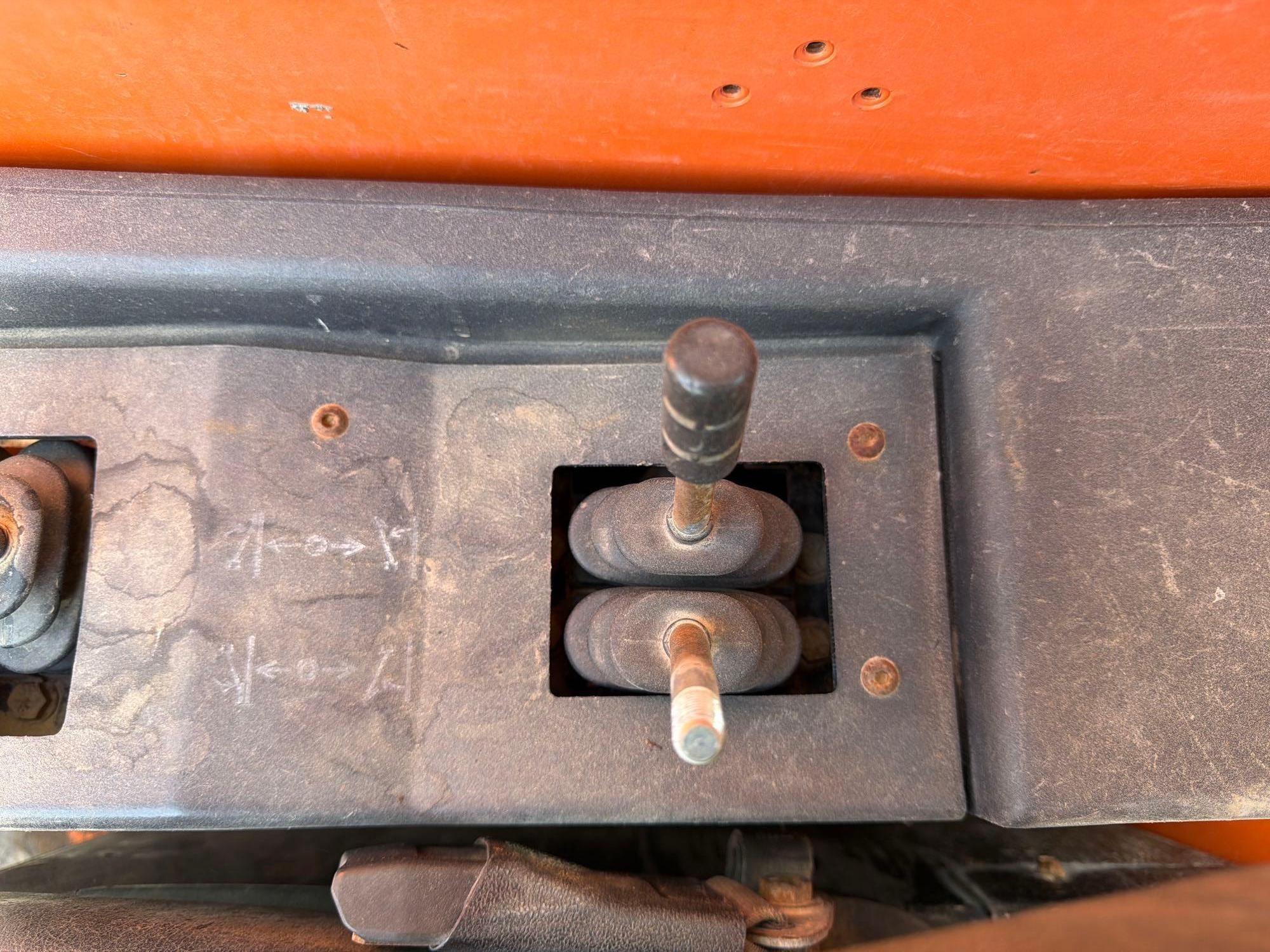 2015 JLG G12-55A